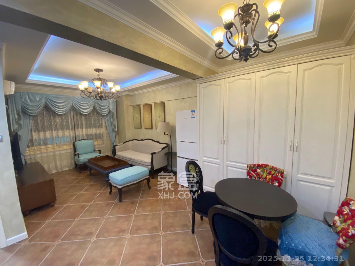 东怡外国(南湖一号) 1室1厅1卫 3800.0元/月 东怡外国(南湖一号) 1室1厅1卫 3800.0元/月室内图