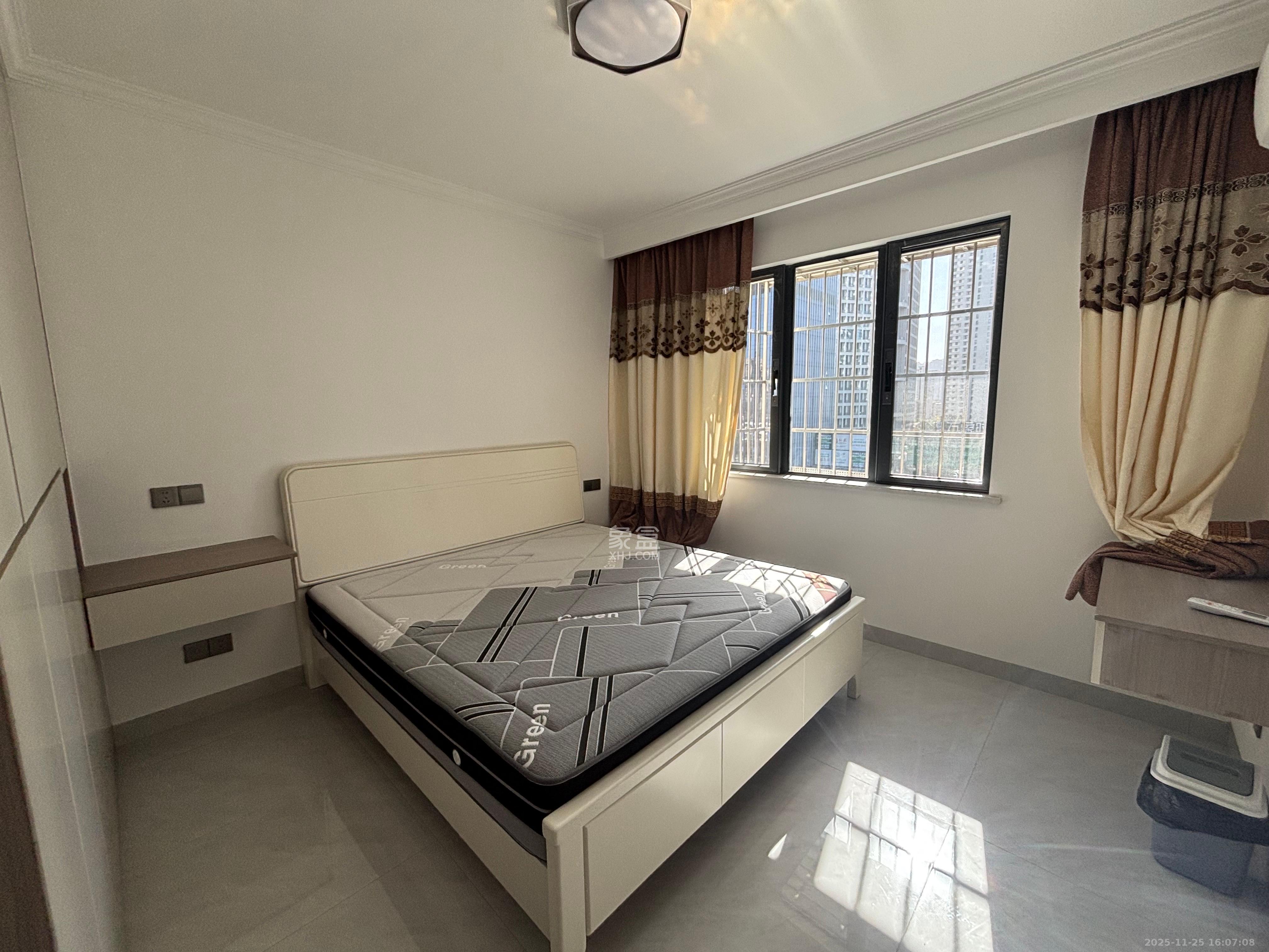 旭日嘉苑  3室1厅2卫    3600.0元/月室内图