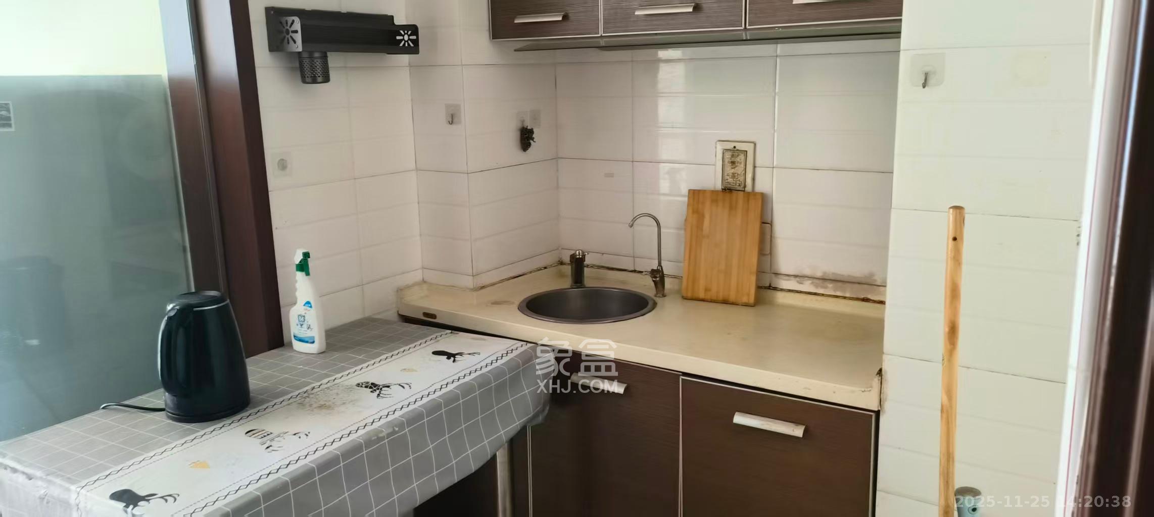 标志商务中心 1室1厅1卫 1200.0元/月 标志商务中心 1室1厅1卫 1200.0元/月室内图