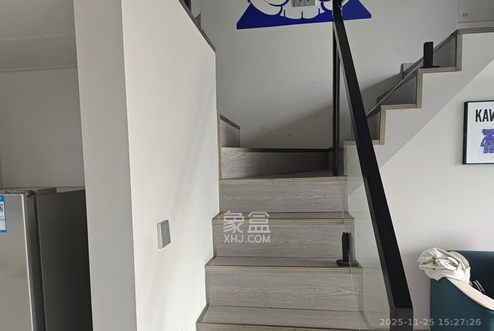 荣盛花语书苑  2室1厅1卫    1900.0元/月室内图