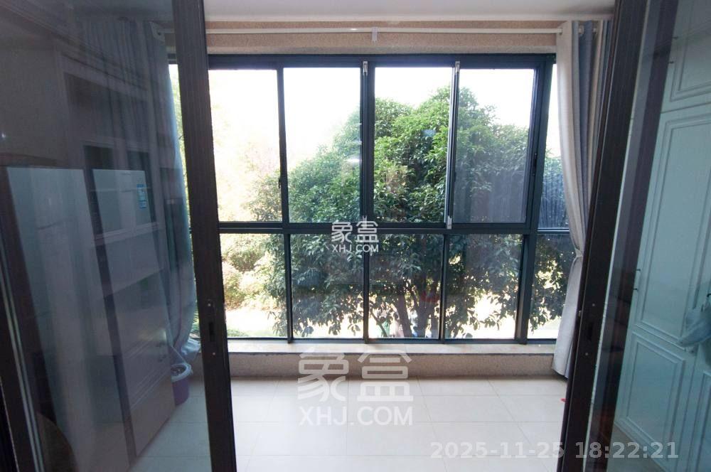 中海梅溪湖壹号  3室2厅2卫    3800.0元/月室内图