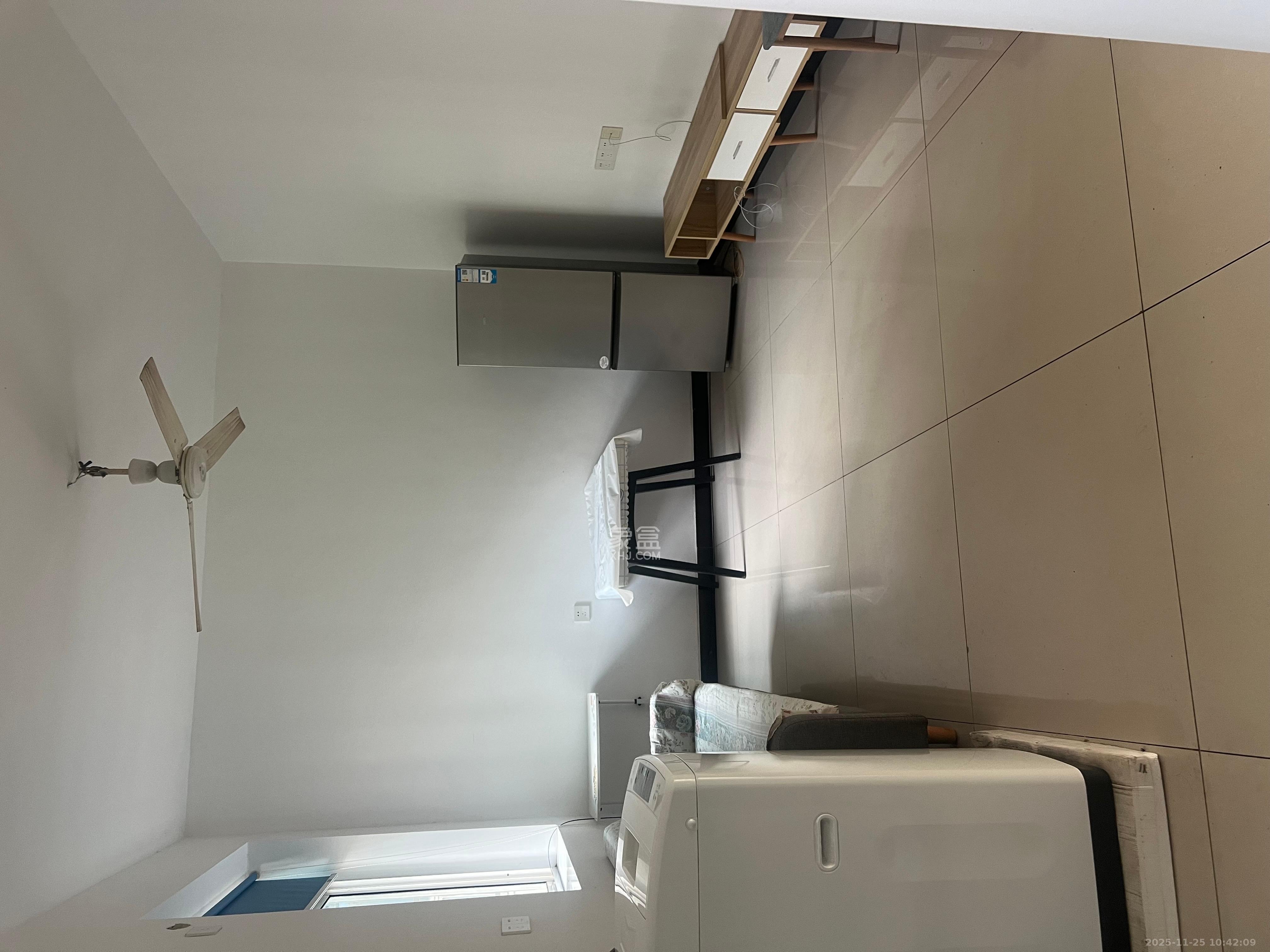 茶园坡社区(原王家冲社区) 2室1厅1卫 1400.0元/月 茶园坡社区(原王家冲社区) 2室1厅1卫 1400.0元/月室内图