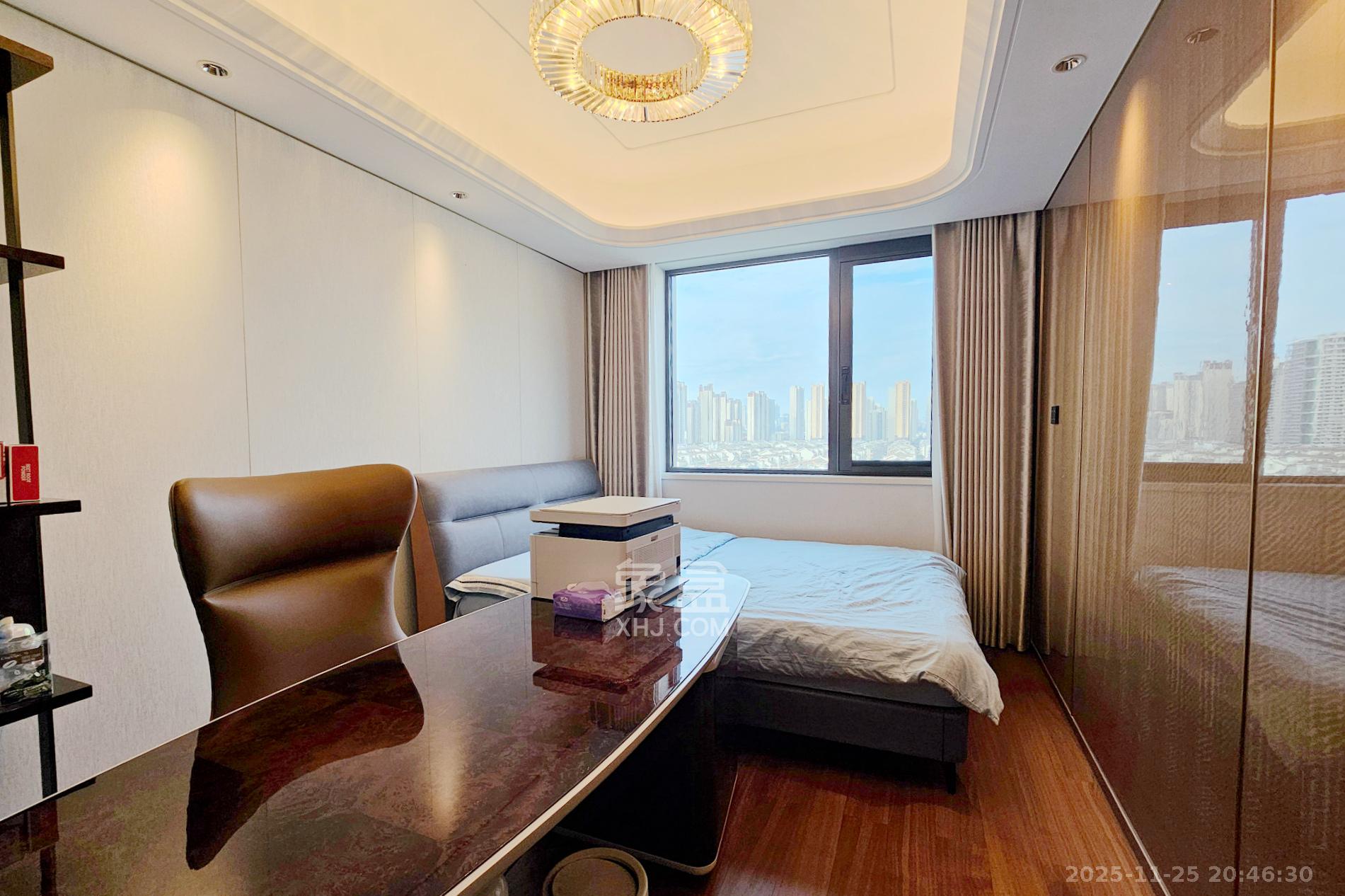 运达滨河广场 4室2厅3卫 580.0万 运达滨河广场 4室2厅3卫 580.0万卧室