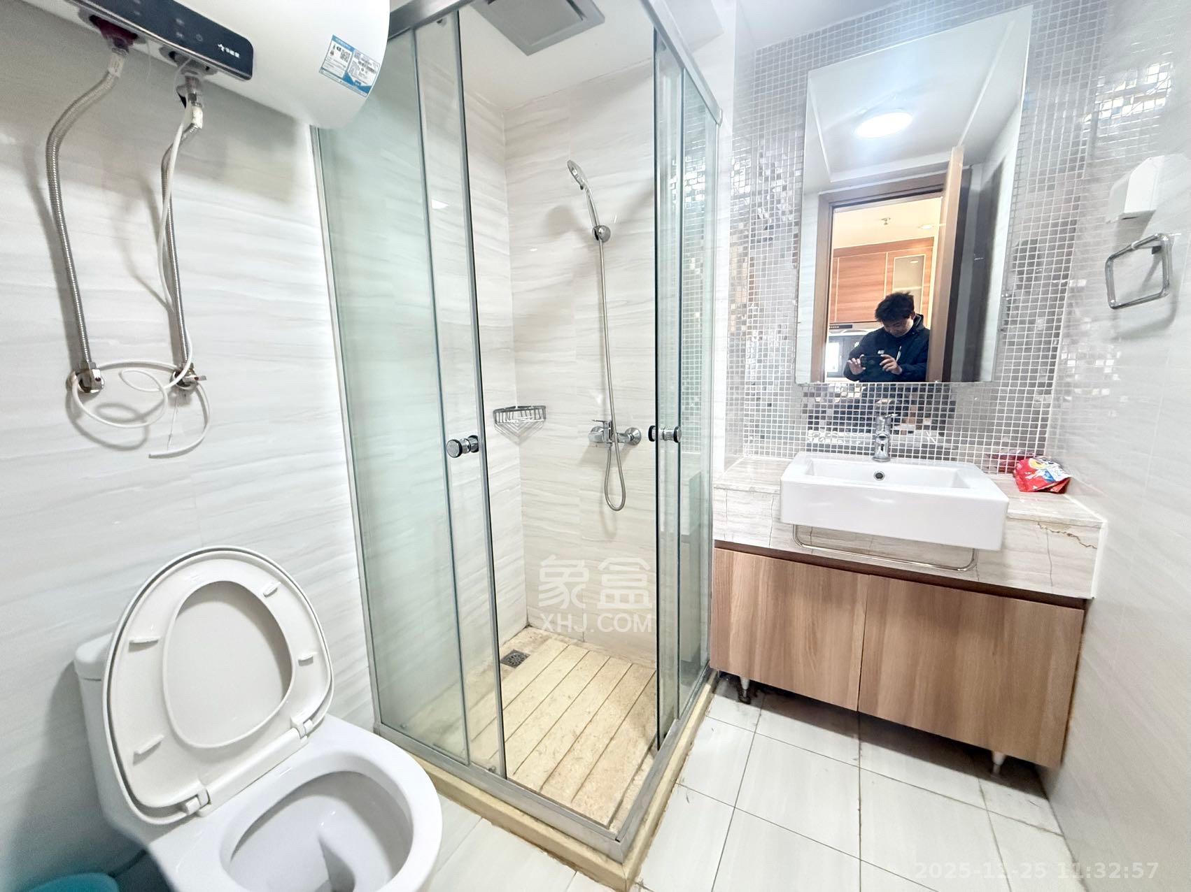 恒大国际广场 1室1厅1卫 1600.0元/月 恒大国际广场 1室1厅1卫 1600.0元/月室内图