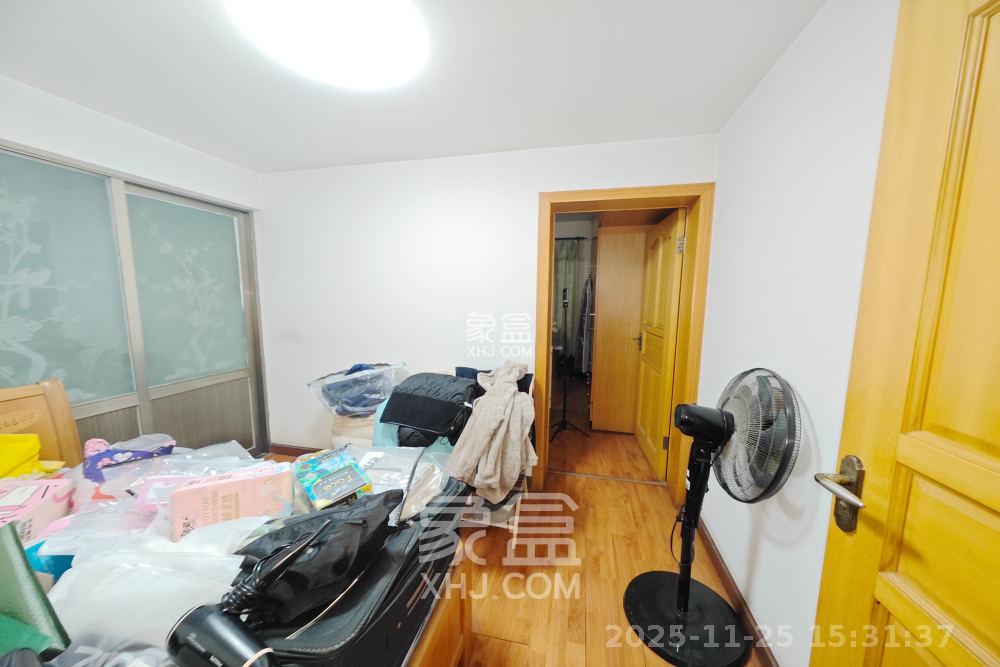 佳润新城(佳润新都) 3室2厅2卫 2500.0元/月 佳润新城(佳润新都) 3室2厅2卫 2500.0元/月室内图