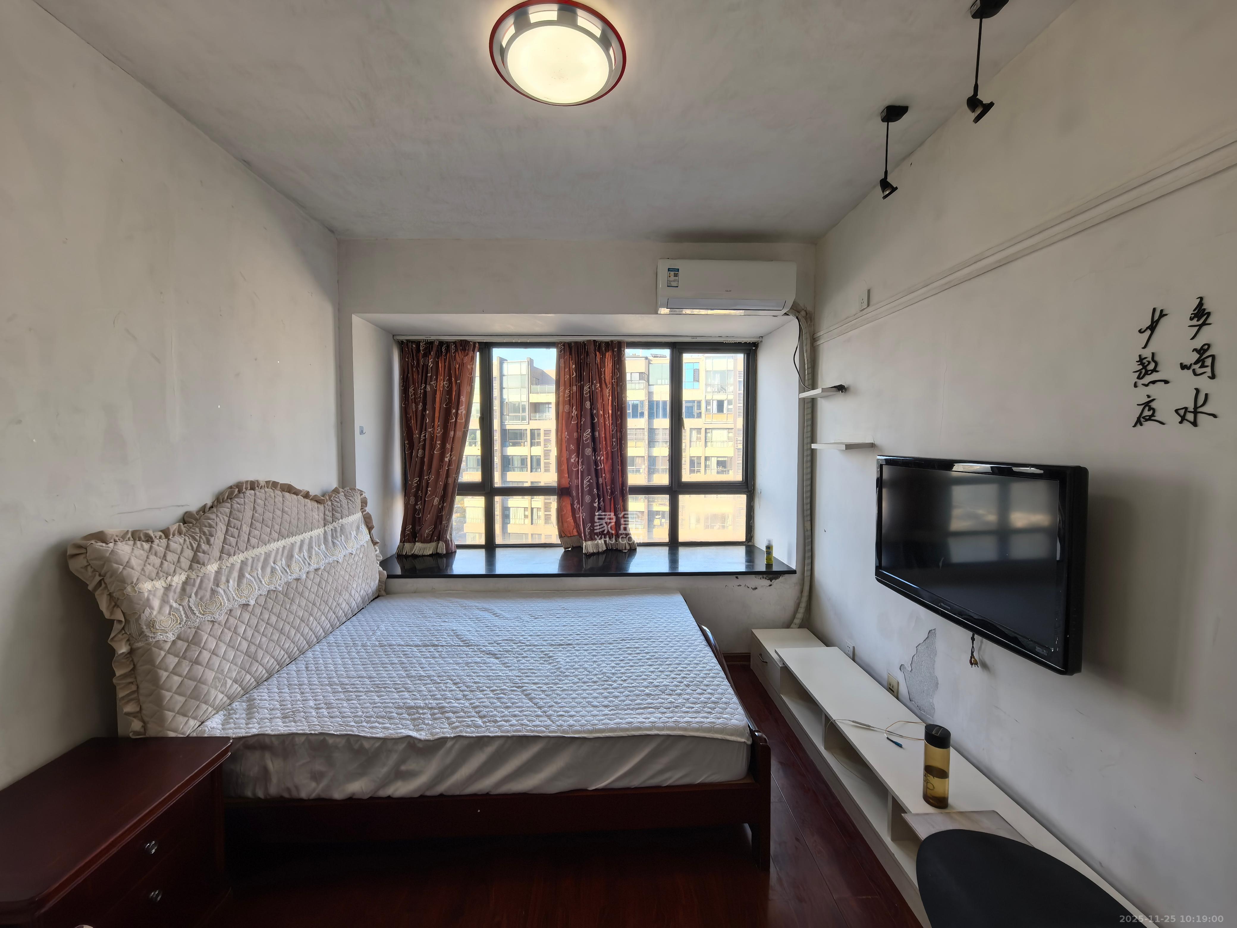 中信城市广场（中信新城一期）  1室0厅1卫    1000.0元/月