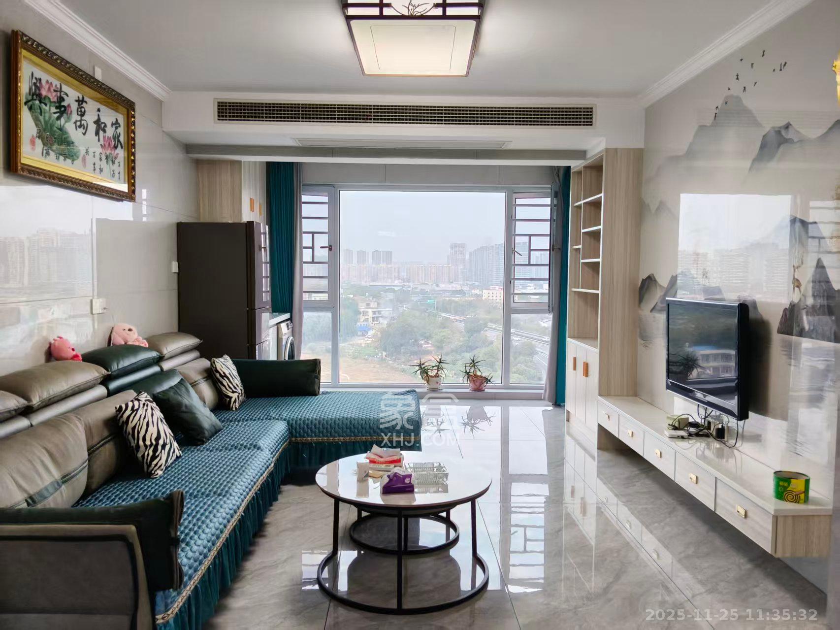 和润园三期 3室2厅1卫 2700.0元/月 和润园三期 3室2厅1卫 2700.0元/月室内图