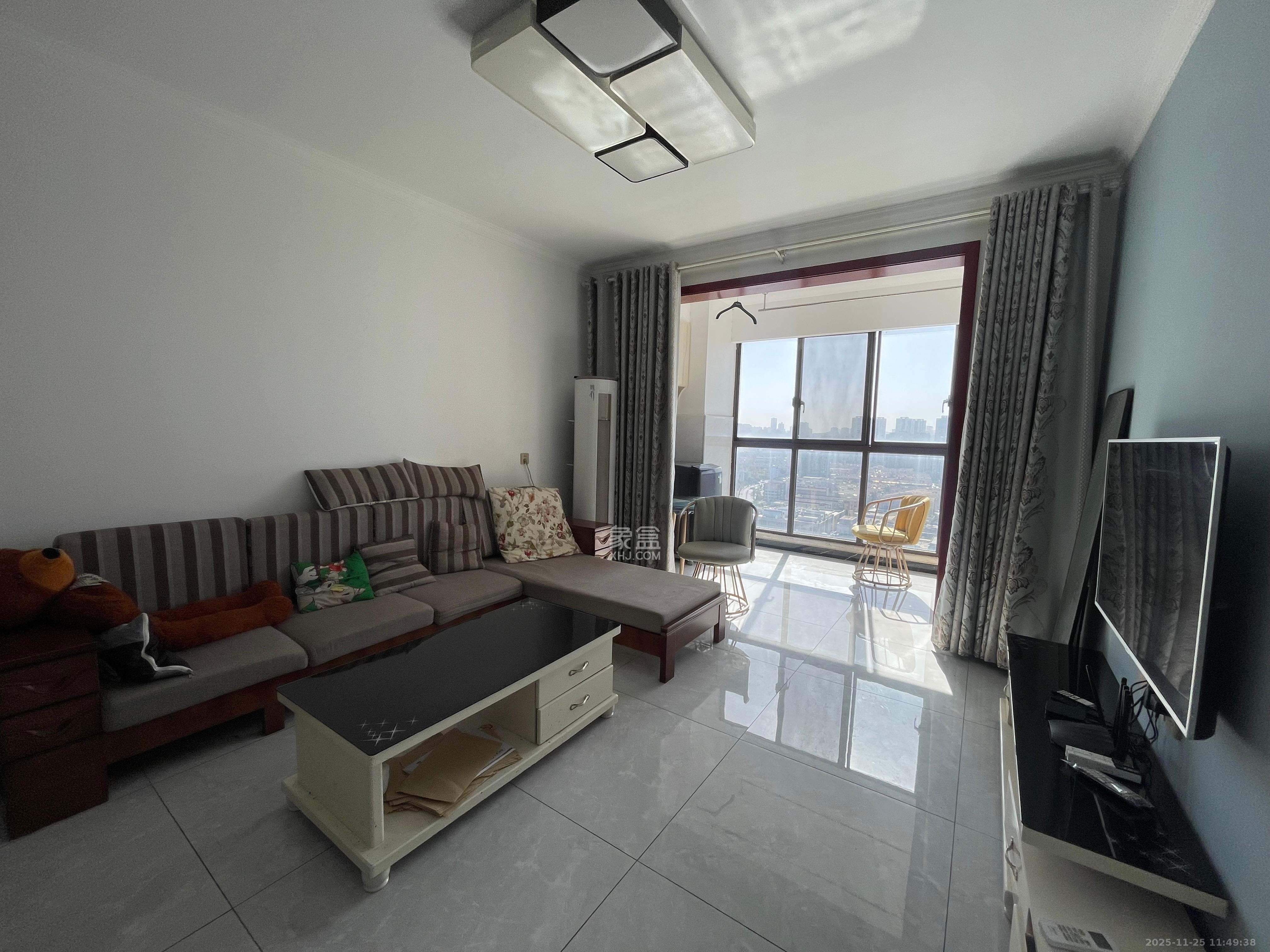 麓谷星辰 3室2厅1卫 2300.0元/月 麓谷星辰 3室2厅1卫 2300.0元/月室内图