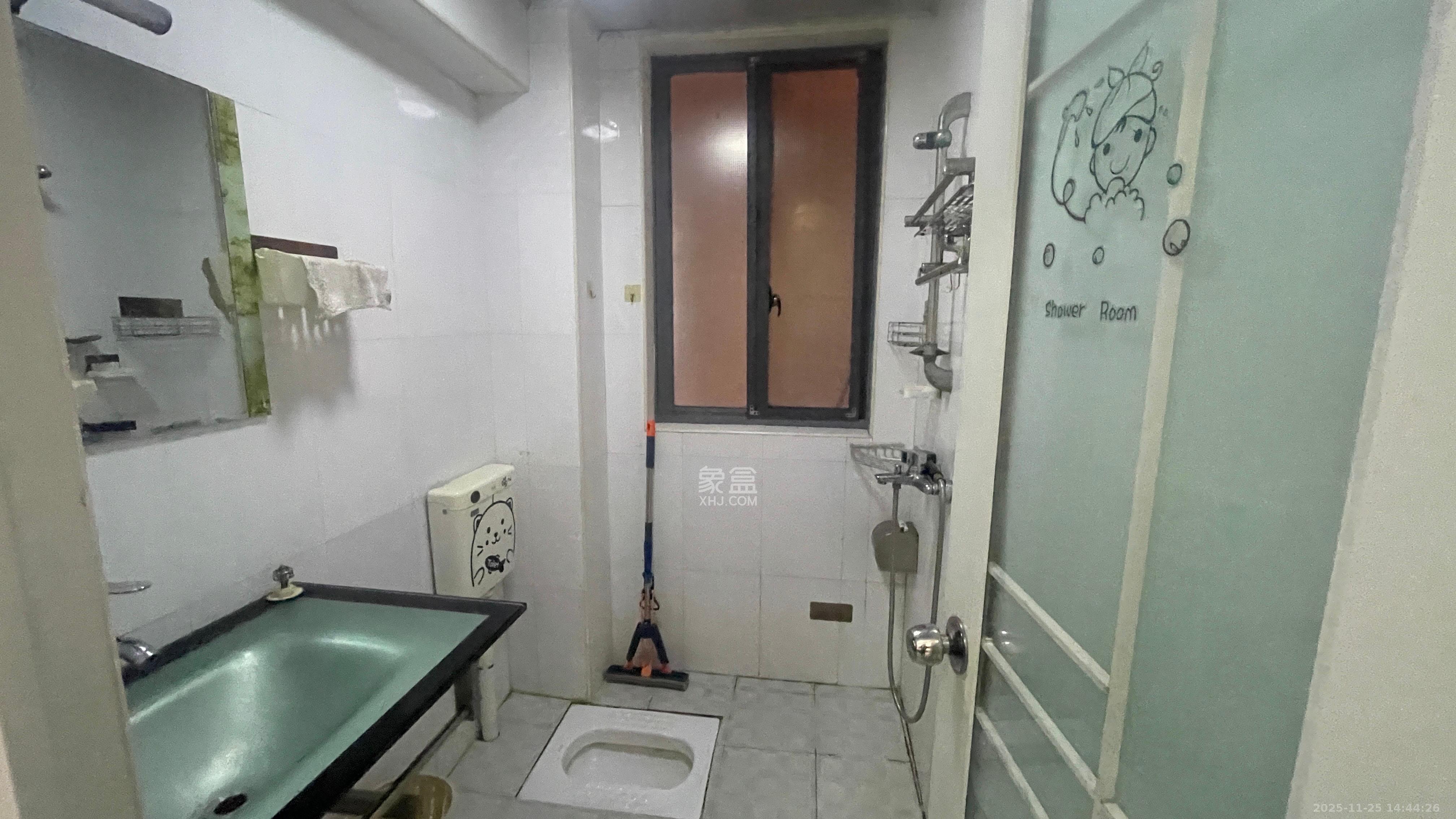 上海城小区  1室1厅1卫    1400.0元/月室内图