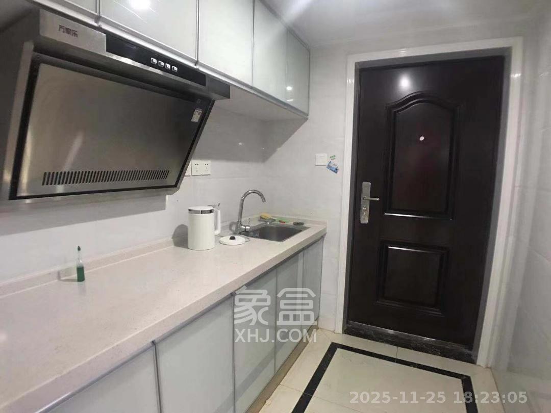 荣悦台  1室1厅1卫    1800.0元/月室内图