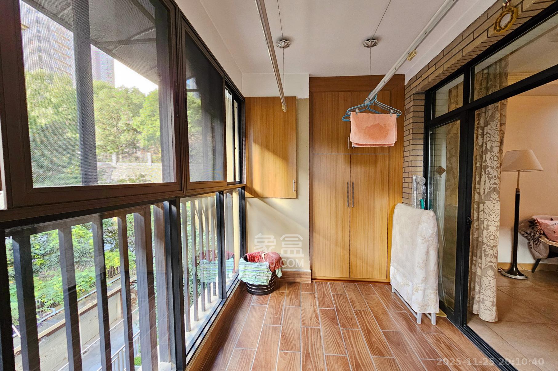 三江花中城 2室2厅1卫 90.0万 三江花中城 2室2厅1卫 90.0万其他