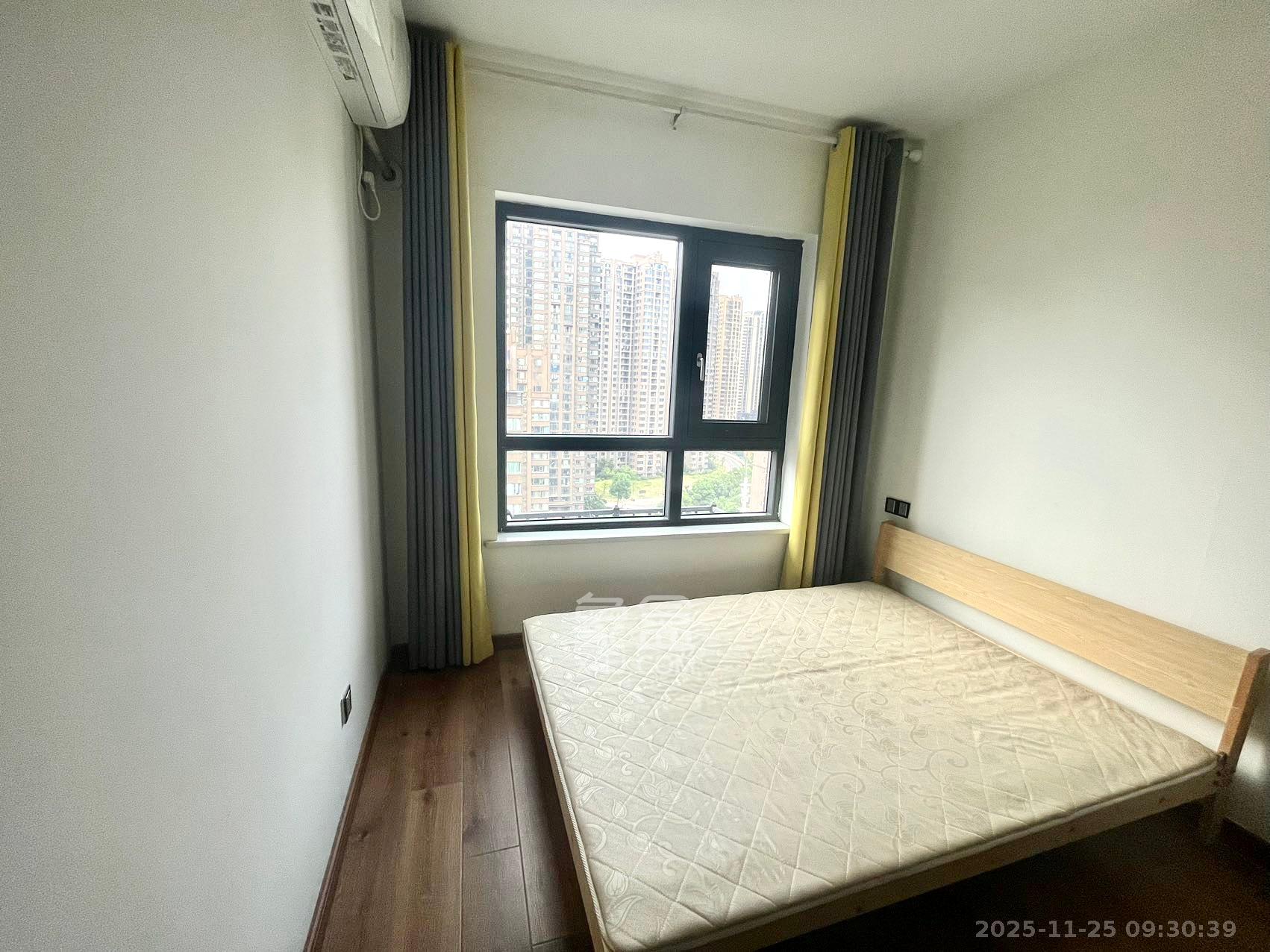 金水湾 4室2厅2卫 2300.0元/月 金水湾 4室2厅2卫 2300.0元/月室内图