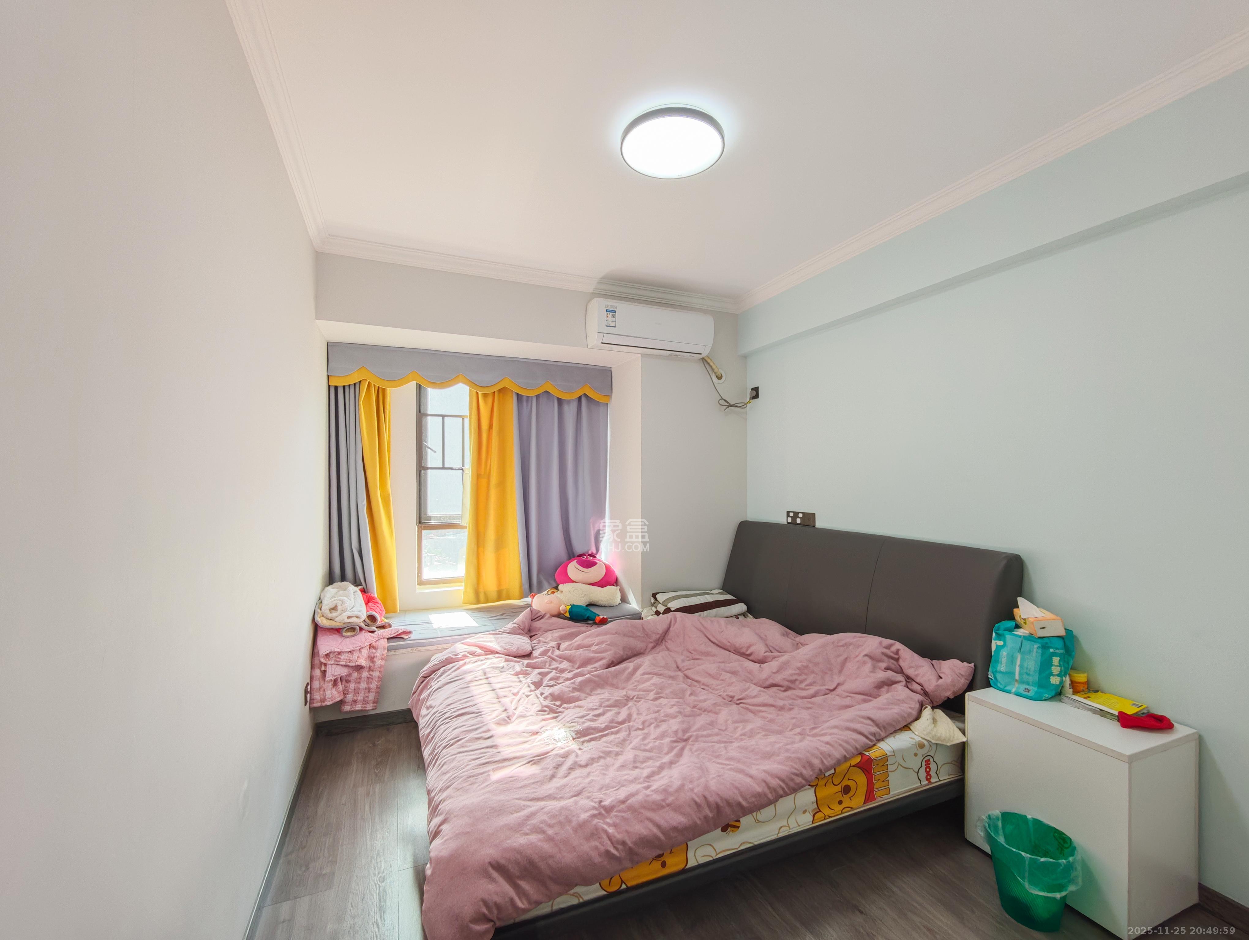 保利城（中航城国际社区、郡原美村）  4室2厅2卫    155.0万卧室