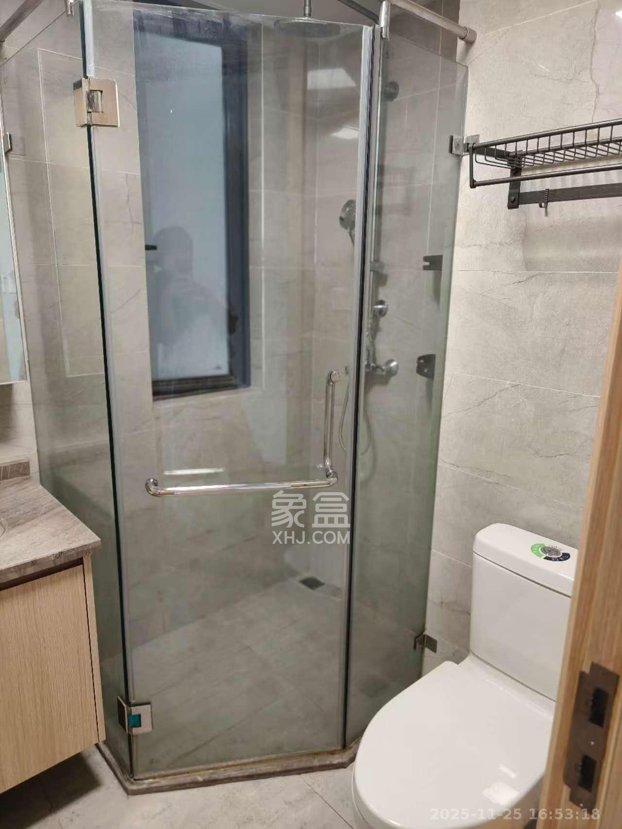 梅溪湖玺悦（新城金茂梦想玺悦）  3室2厅2卫    3000.0元/月室内图