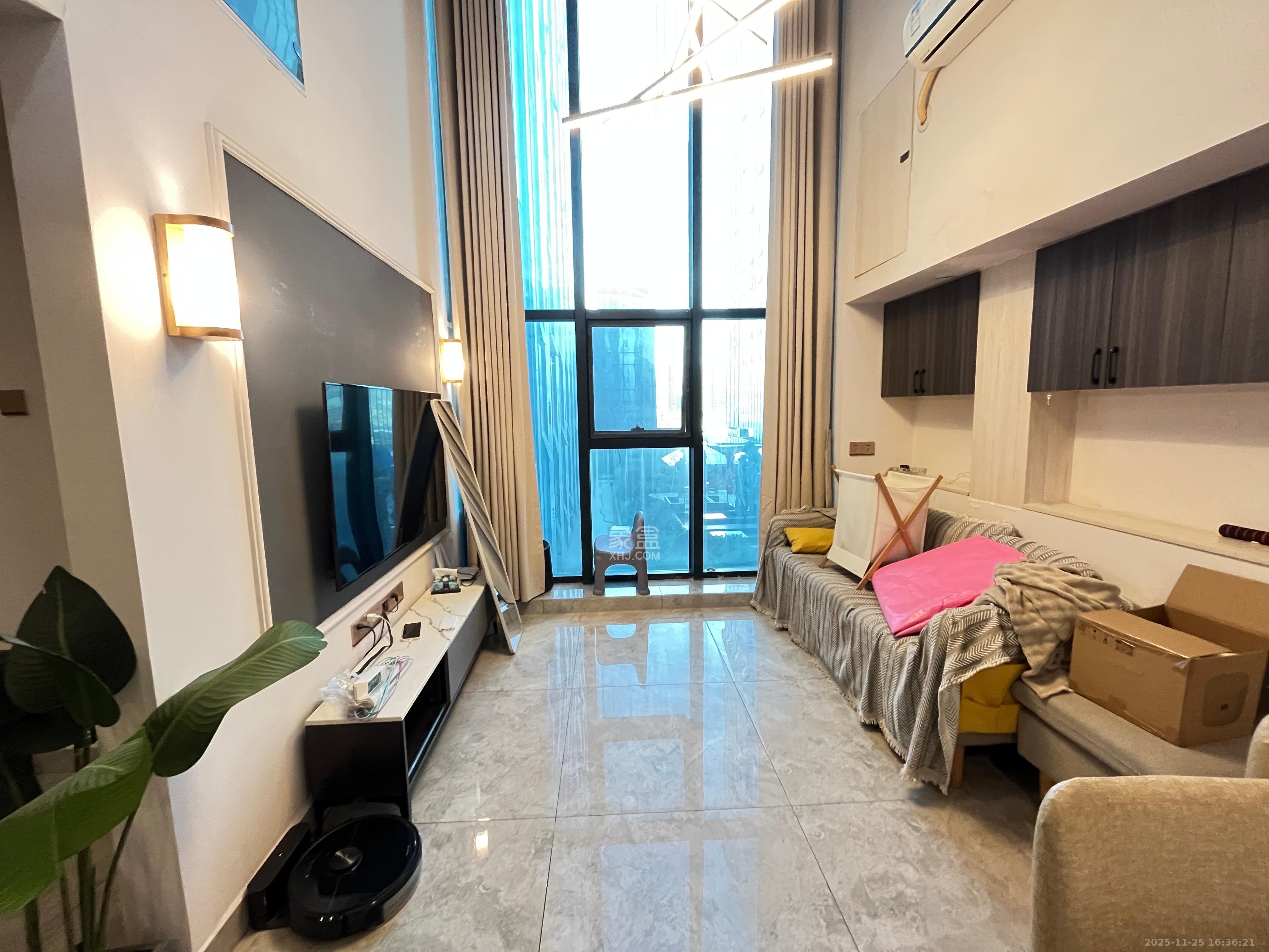 东盈商业广场（华泉城市广场）  2室1厅1卫    2700.0元/月