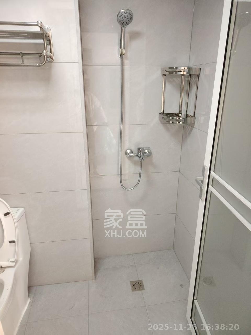 怡海星城 1室1厅1卫 900.0元/月 怡海星城 1室1厅1卫 900.0元/月室内图