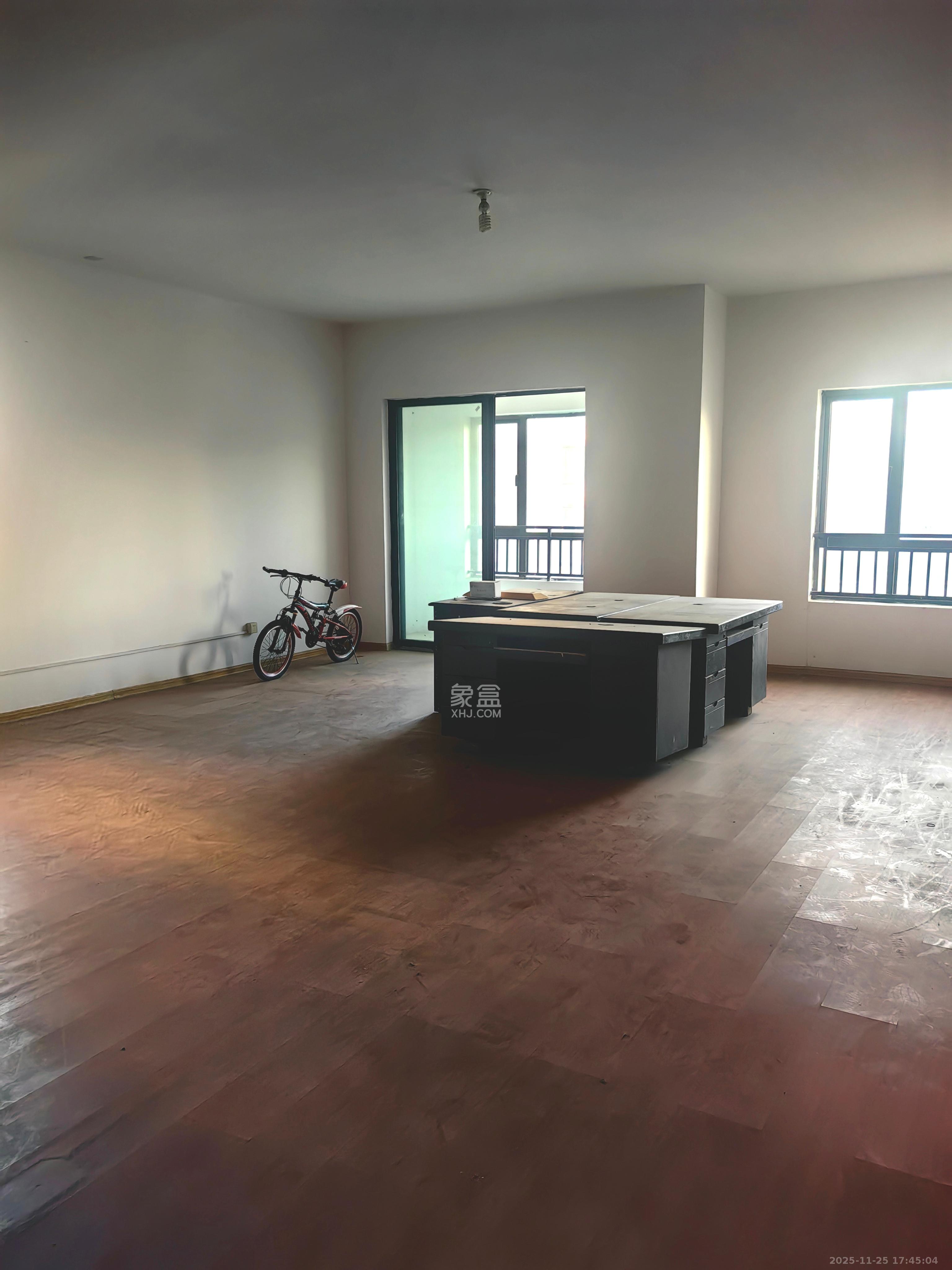 中海梅溪湖壹号 3室2厅1卫 1000.0元/月 中海梅溪湖壹号 3室2厅1卫 1000.0元/月室内图