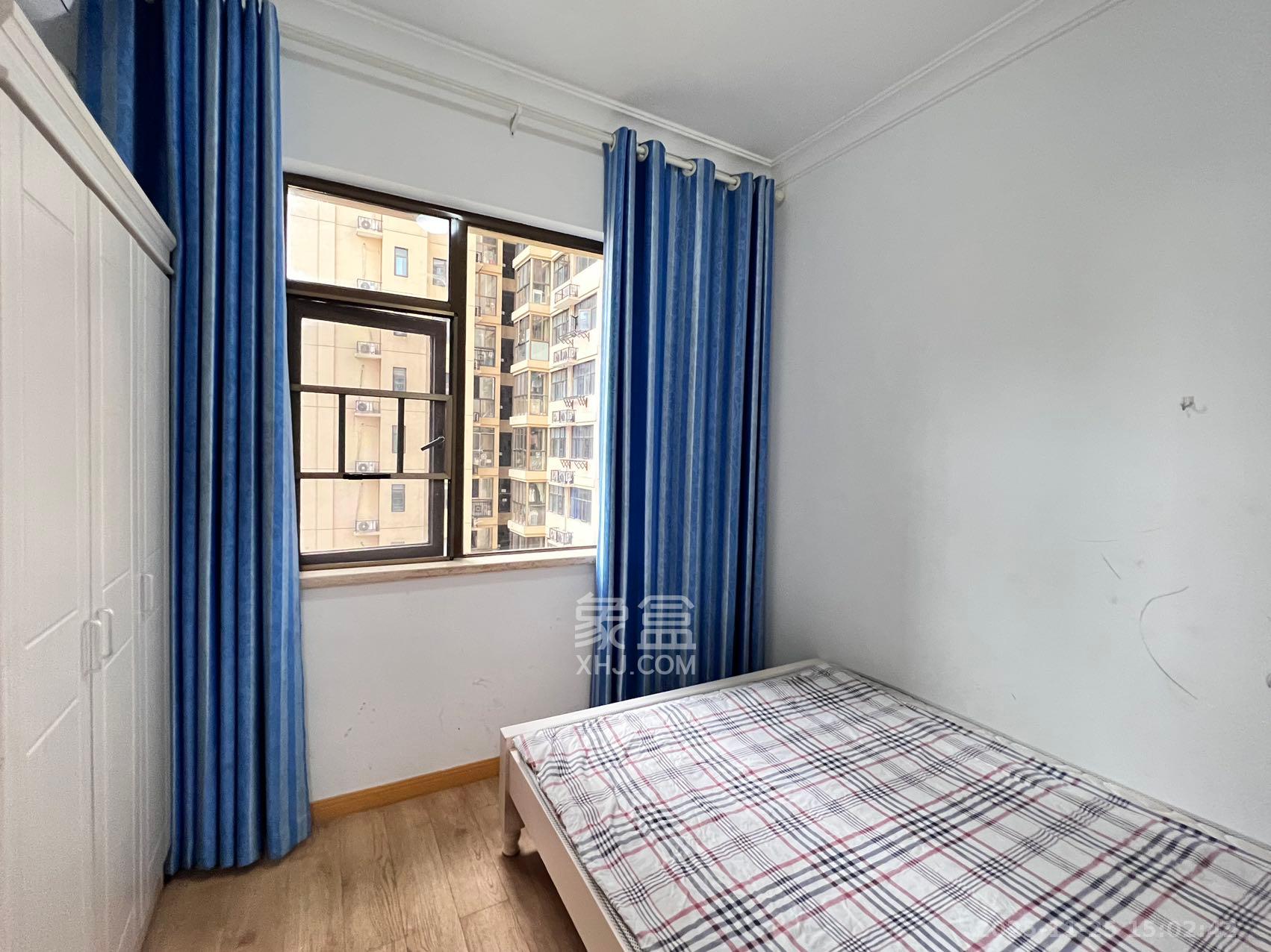 江山帝景哈佛  3室2厅1卫    2000.0元/月室内图