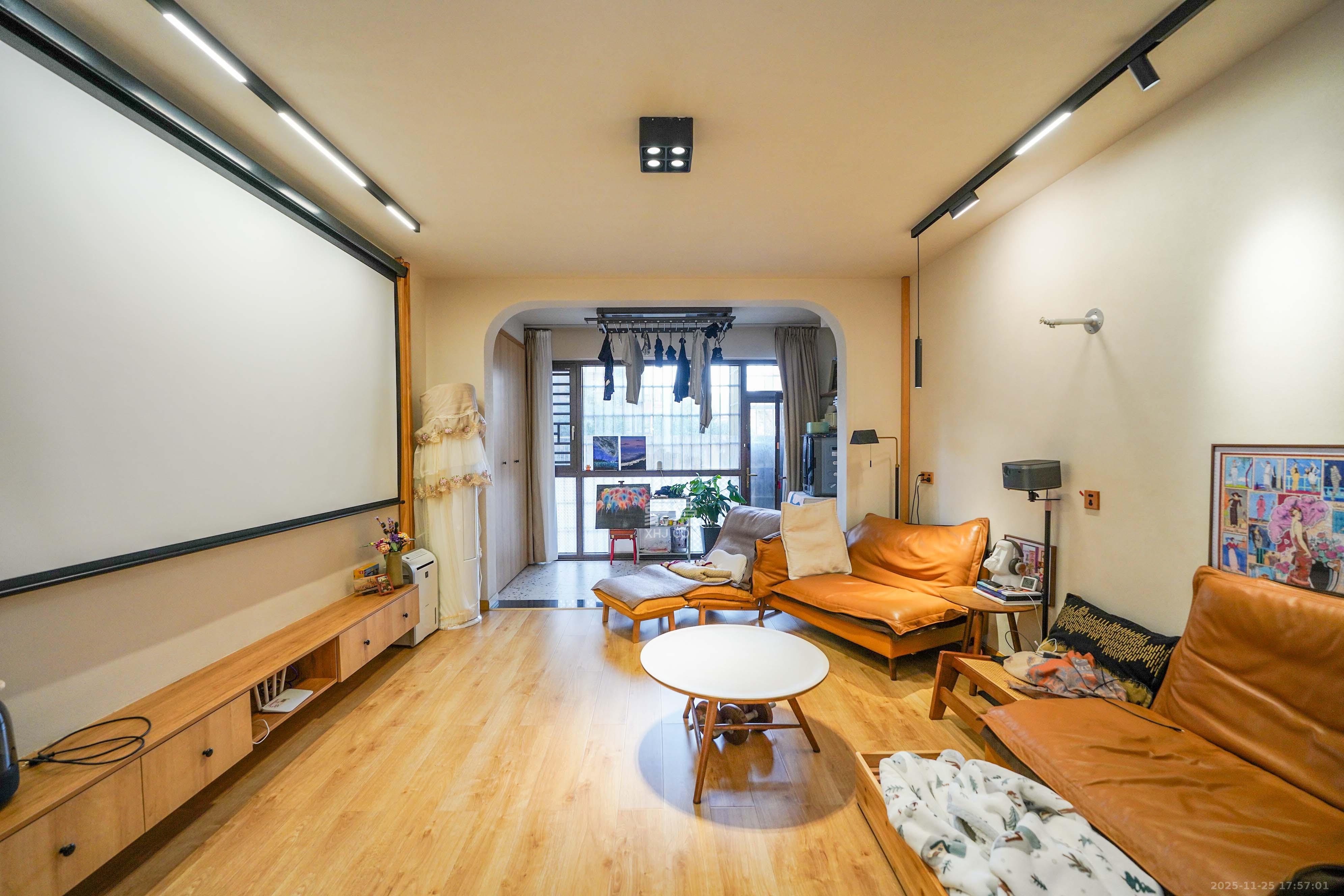 鑫天格林香山  3室2厅2卫    68.0万