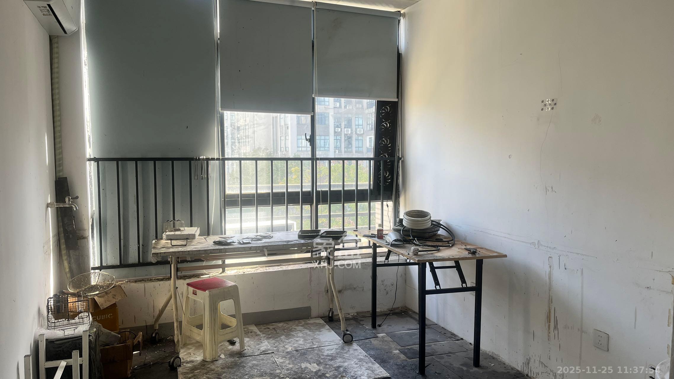 国际企业中心   491.21㎡      9000.0元/月室内图