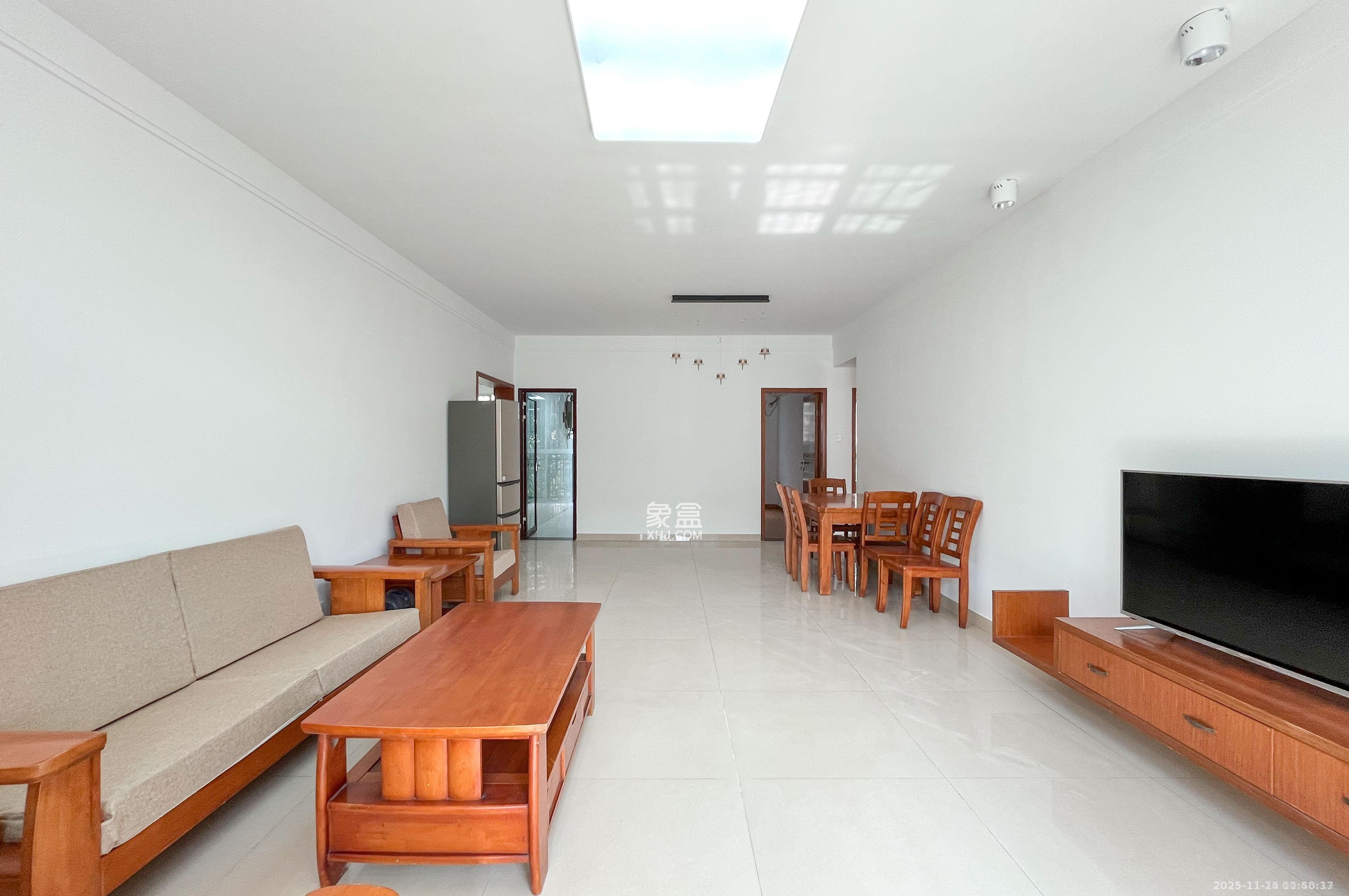 中房F联邦  4室2厅1卫    2600.0元/月