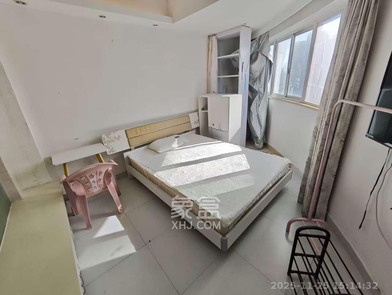 2076至高点 1室1厅1卫 1000.0元/月 2076至高点 1室1厅1卫 1000.0元/月室内图