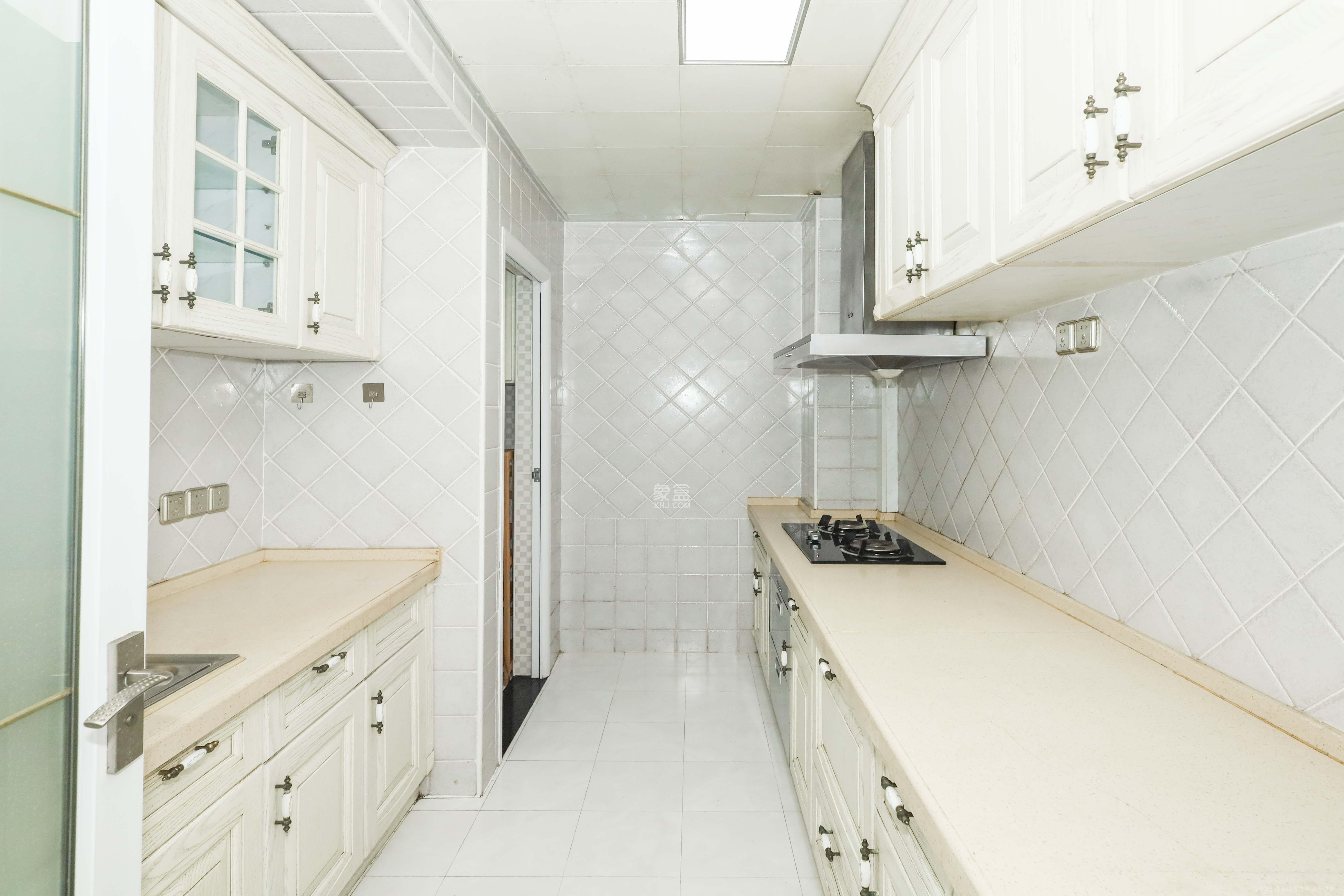 保利麓谷林语F区  1室0厅0卫    145.0万厨房