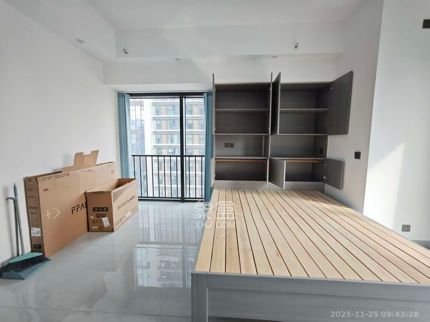 华润置地中心  1室1厅1卫    2300.0元/月室内图