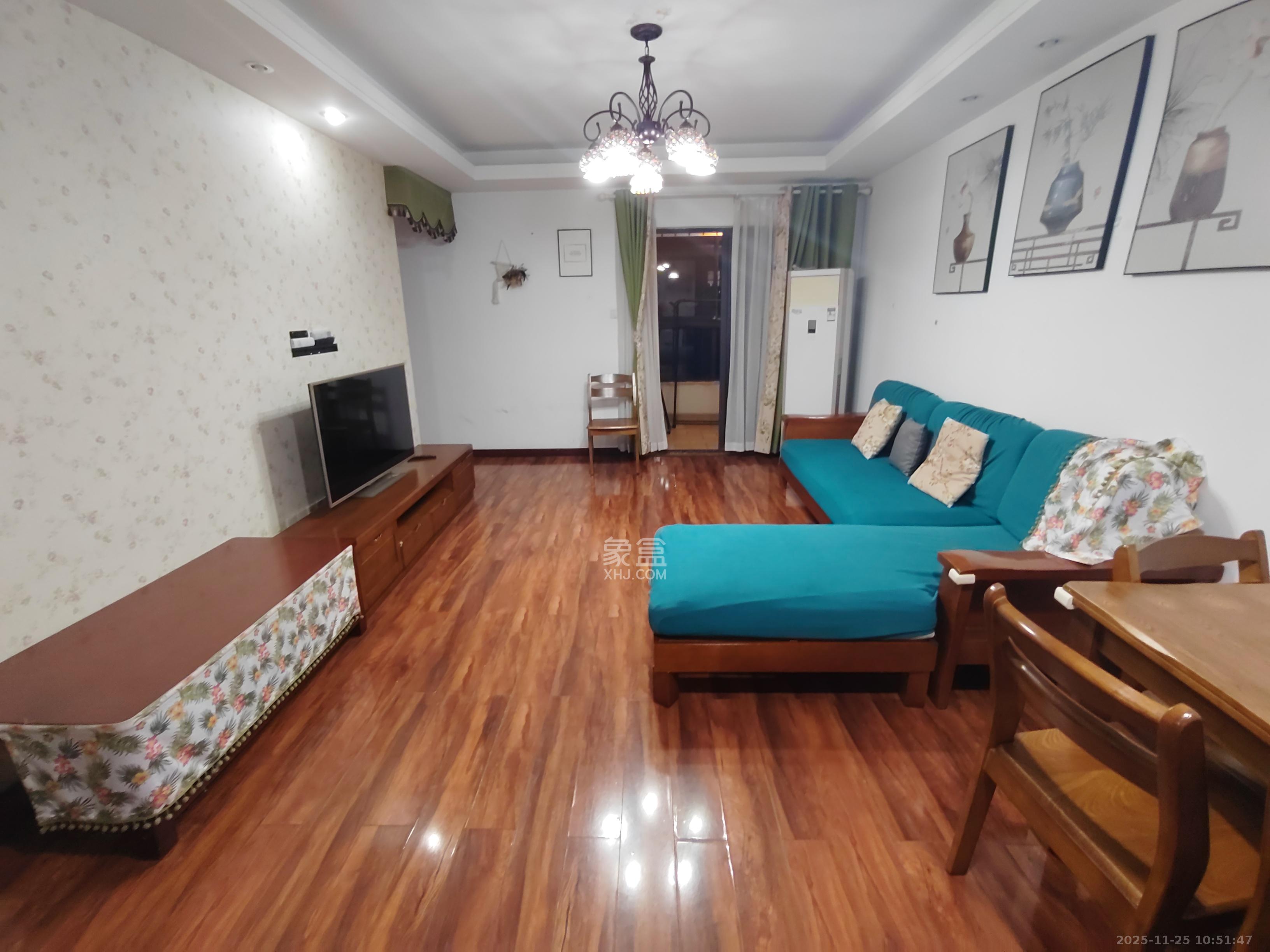 绿地中央广场 3室2厅1卫 2600.0元/月 绿地中央广场 3室2厅1卫 2600.0元/月室内图