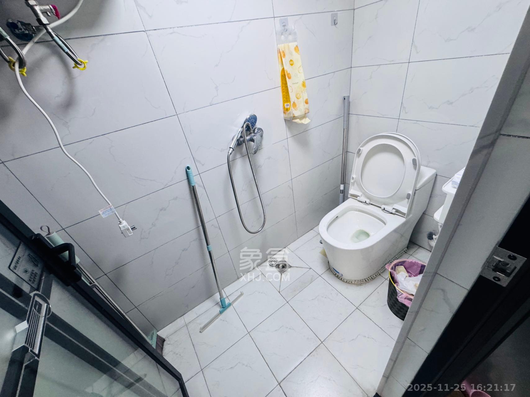 新长海D1站 1室1厅1卫 1300.0元/月 新长海D1站 1室1厅1卫 1300.0元/月室内图