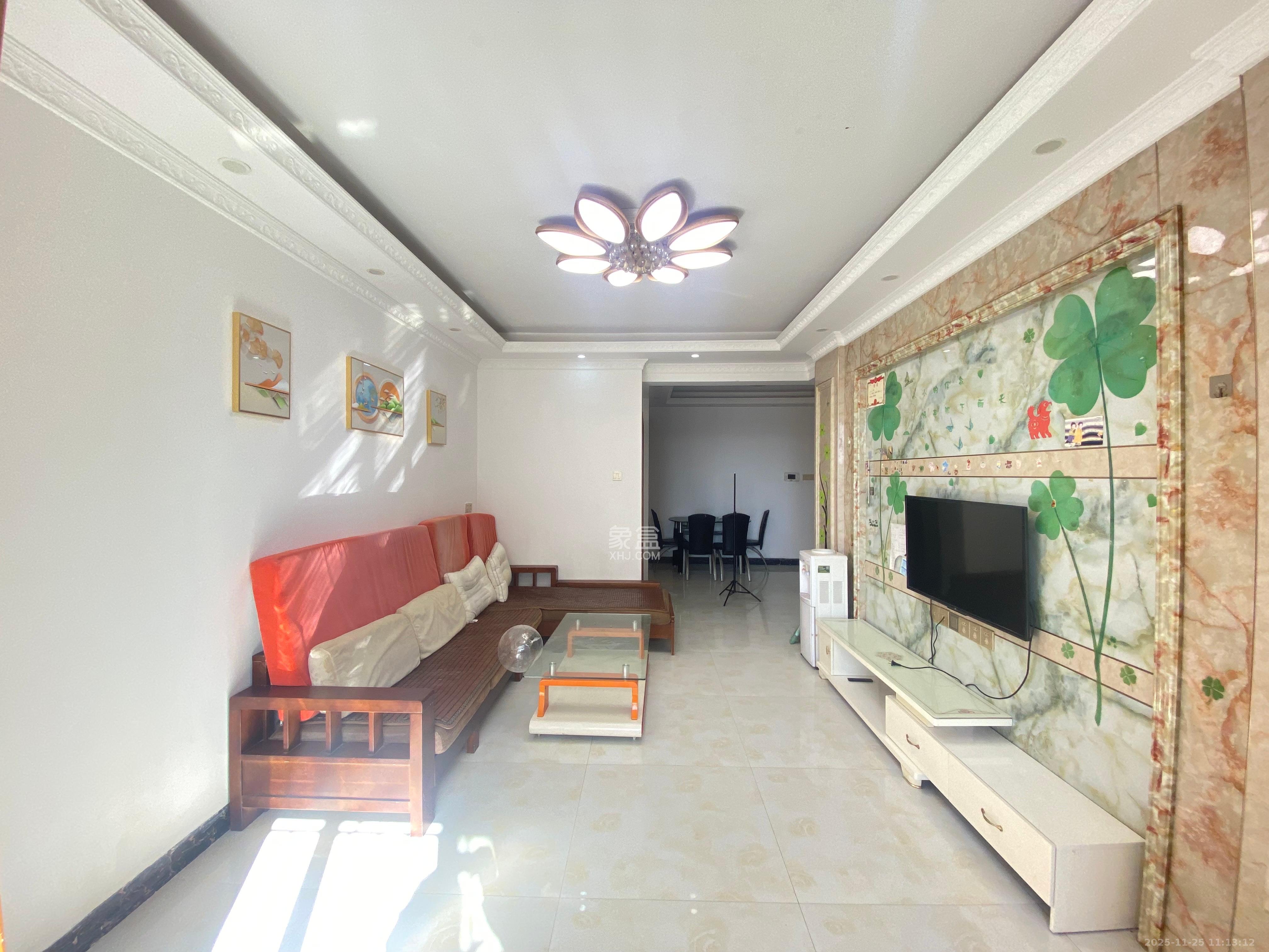 金地三千府(金地湖山樾、金地自在城) 2室2厅1卫 1400.0元/月 金地三千府(金地湖山樾、金地自在城) 2室2厅1卫 1400.0元/月室内图