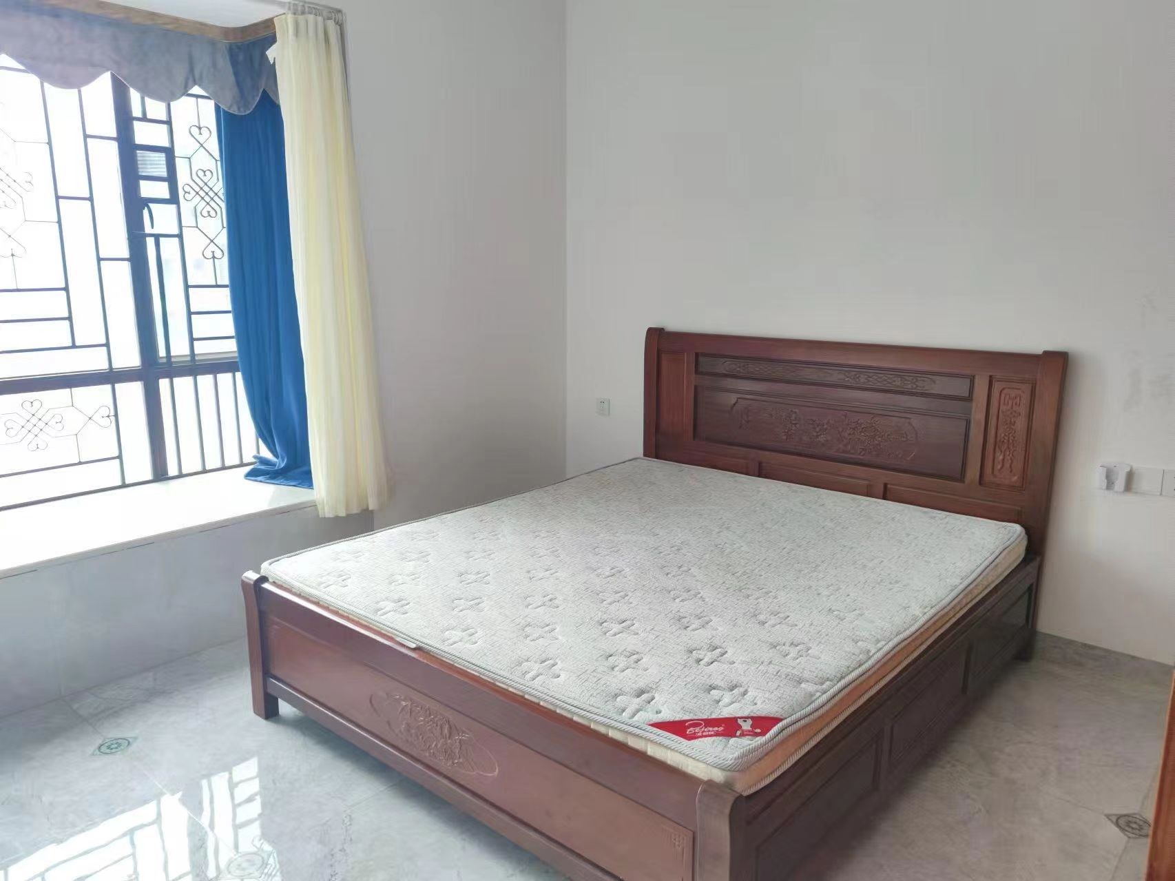 山海苑  3室2厅1卫    2700.0元/月室内图