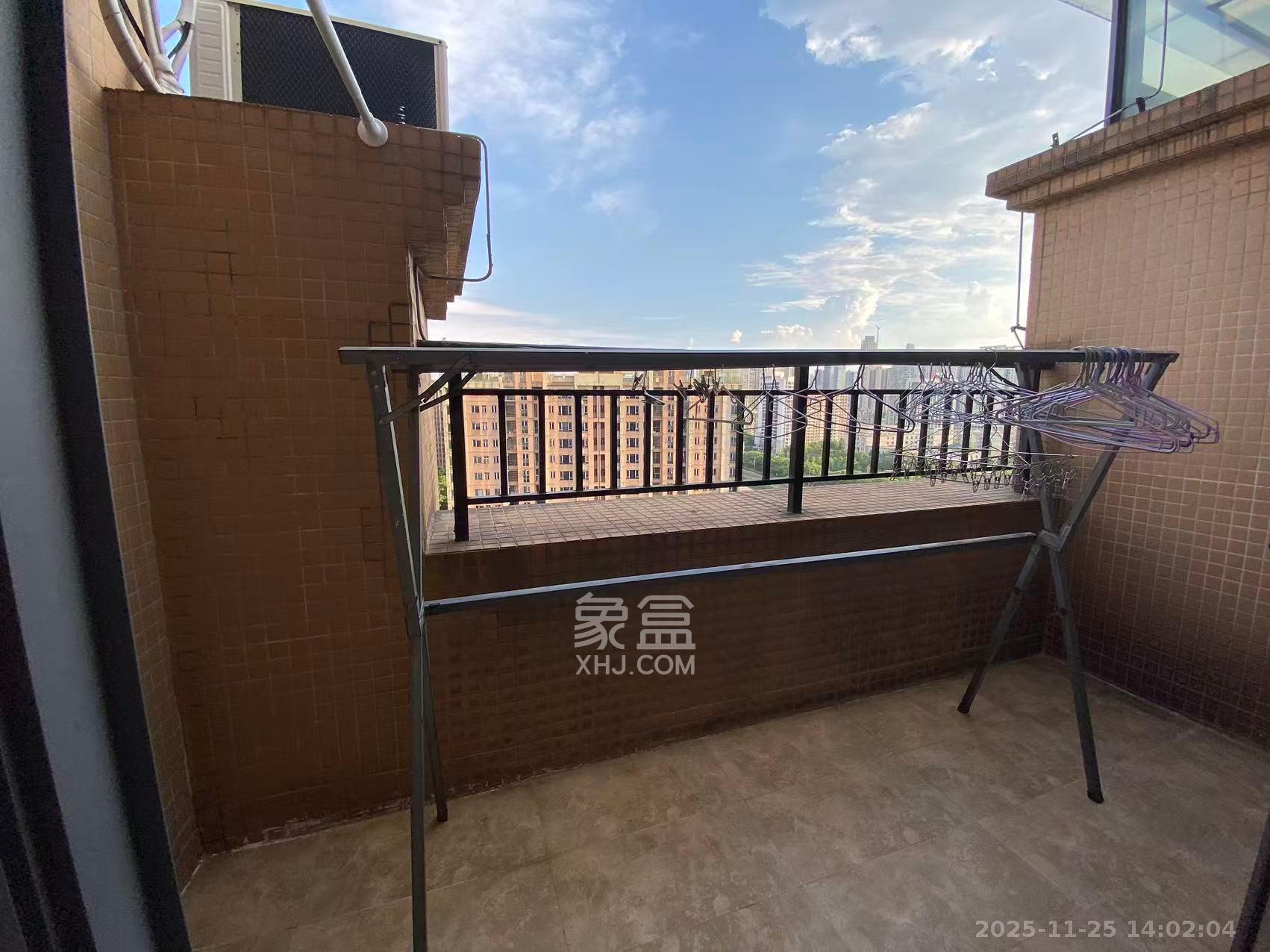 珠江郦城探香里  2室2厅1卫    2100.0元/月室内图