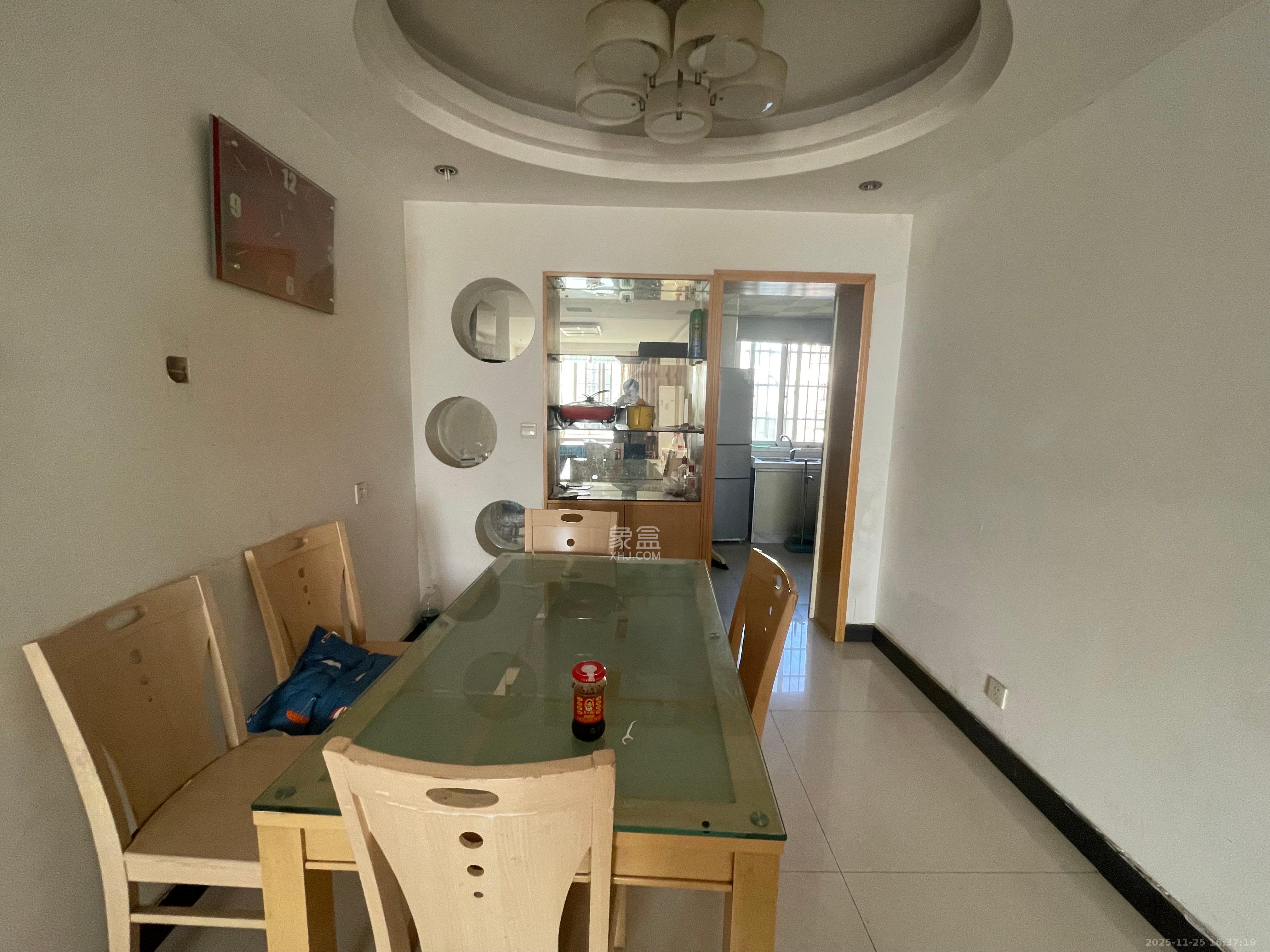 东方名都百草园  2室2厅1卫    1600.0元/月室内图