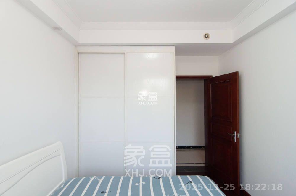 中海梅溪湖壹号  3室2厅2卫    3800.0元/月室内图