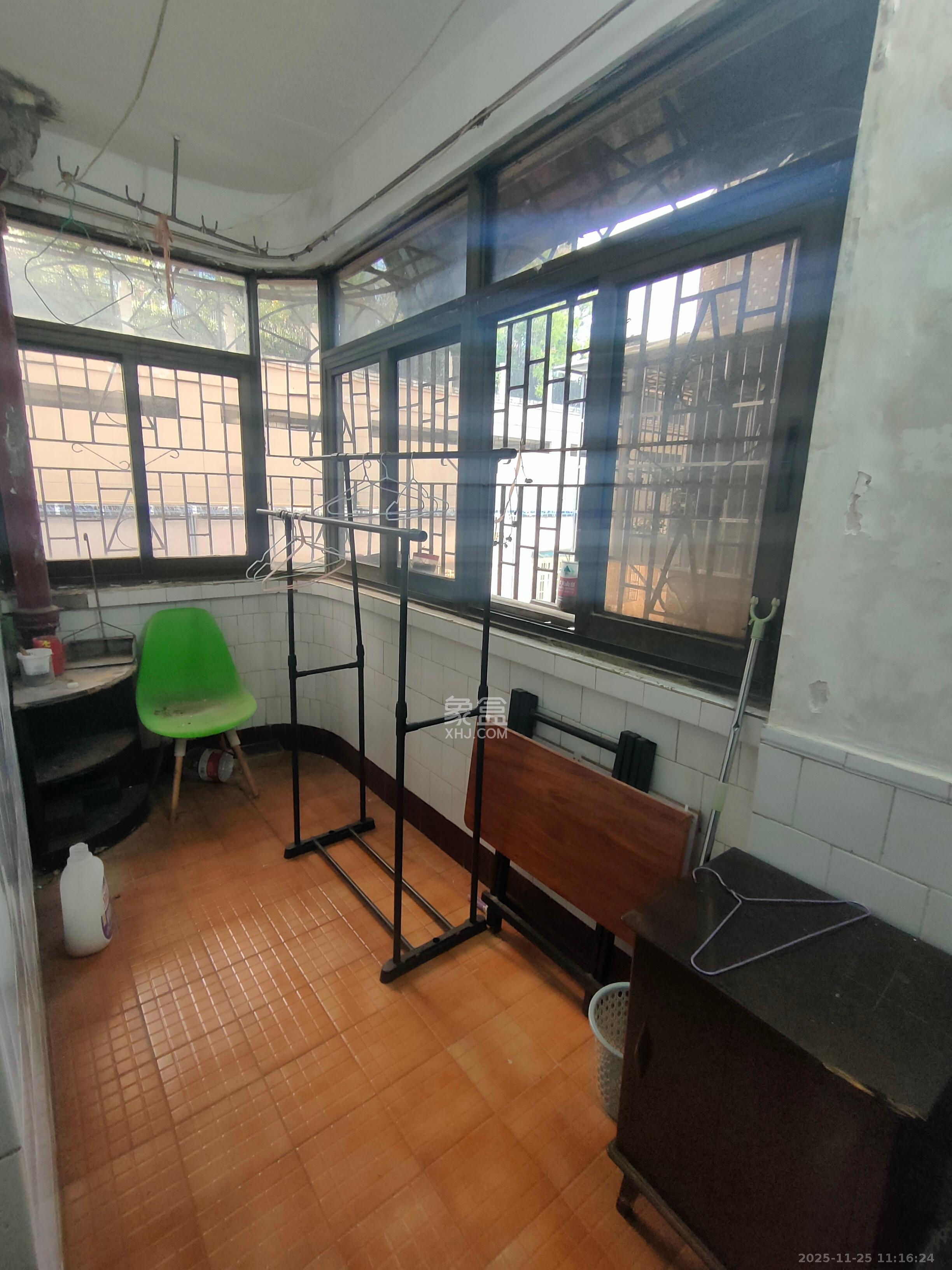 长坡社区  2室1厅1卫    1500.0元/月室内图