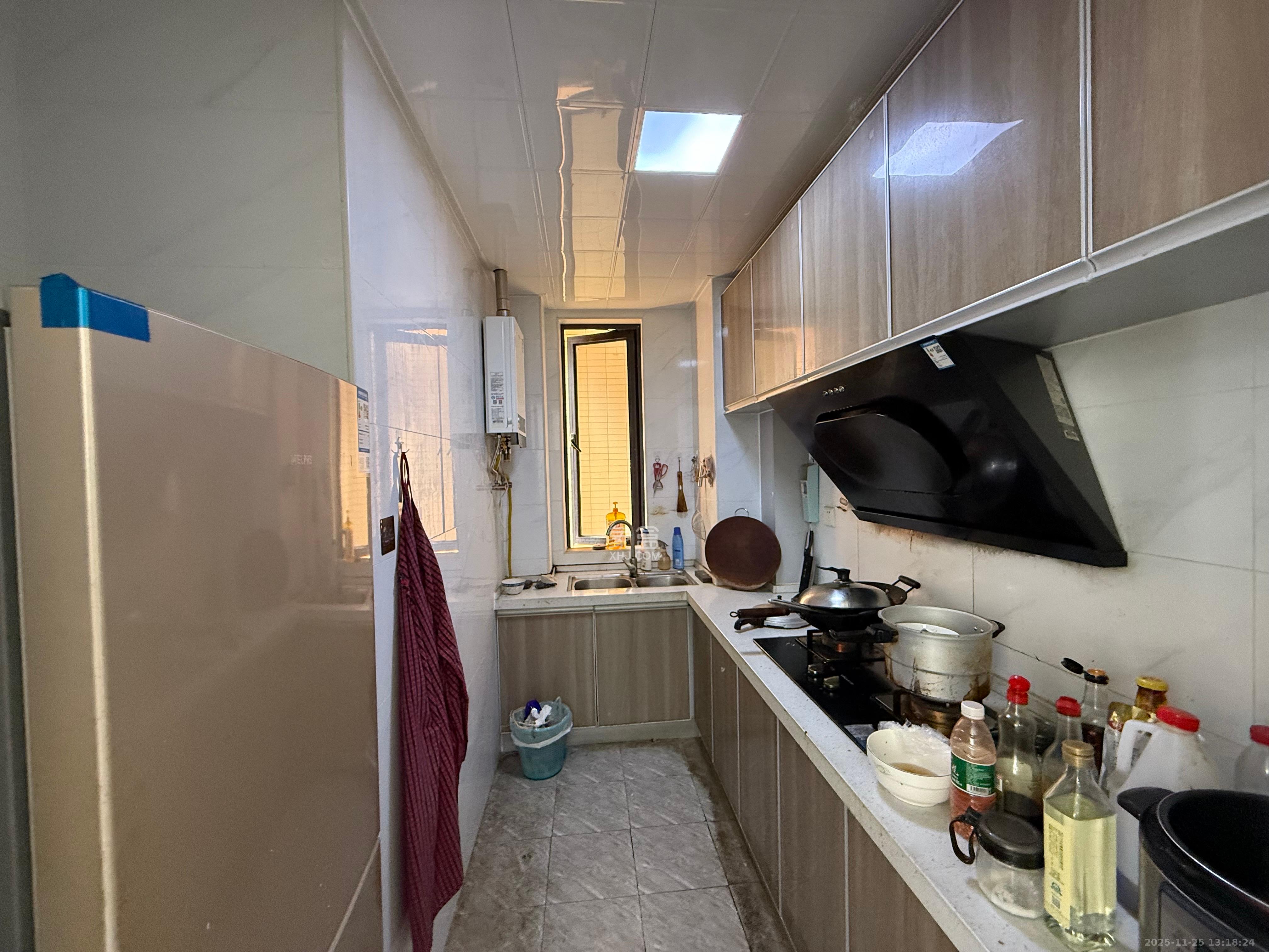 新城新世界四期柏樾 2室1厅1卫 2500.0元/月 新城新世界四期柏樾 2室1厅1卫 2500.0元/月室内图