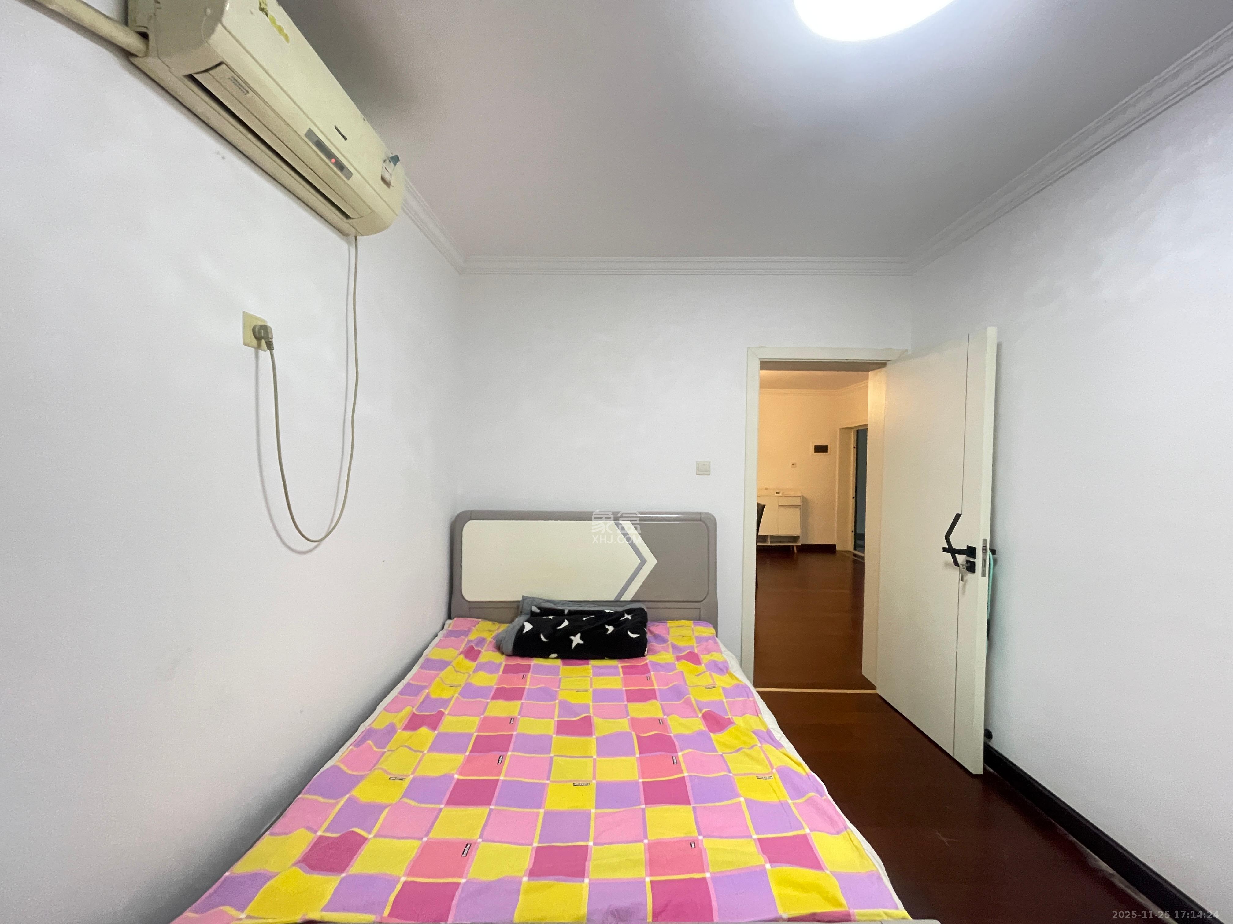 广福园  3室2厅1卫    2500.0元/月室内图