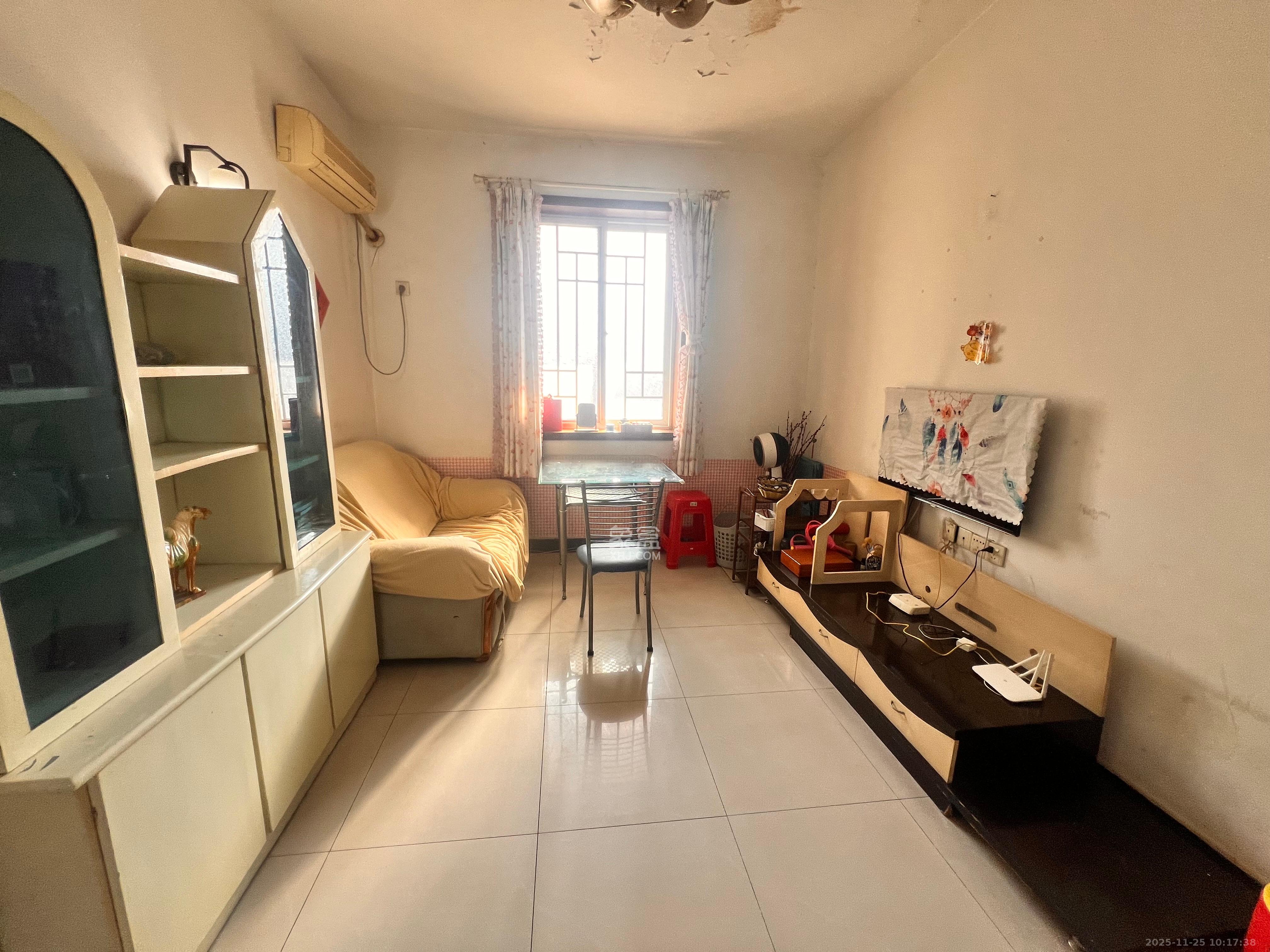 人民新村  2室1厅1卫    1600.0元/月