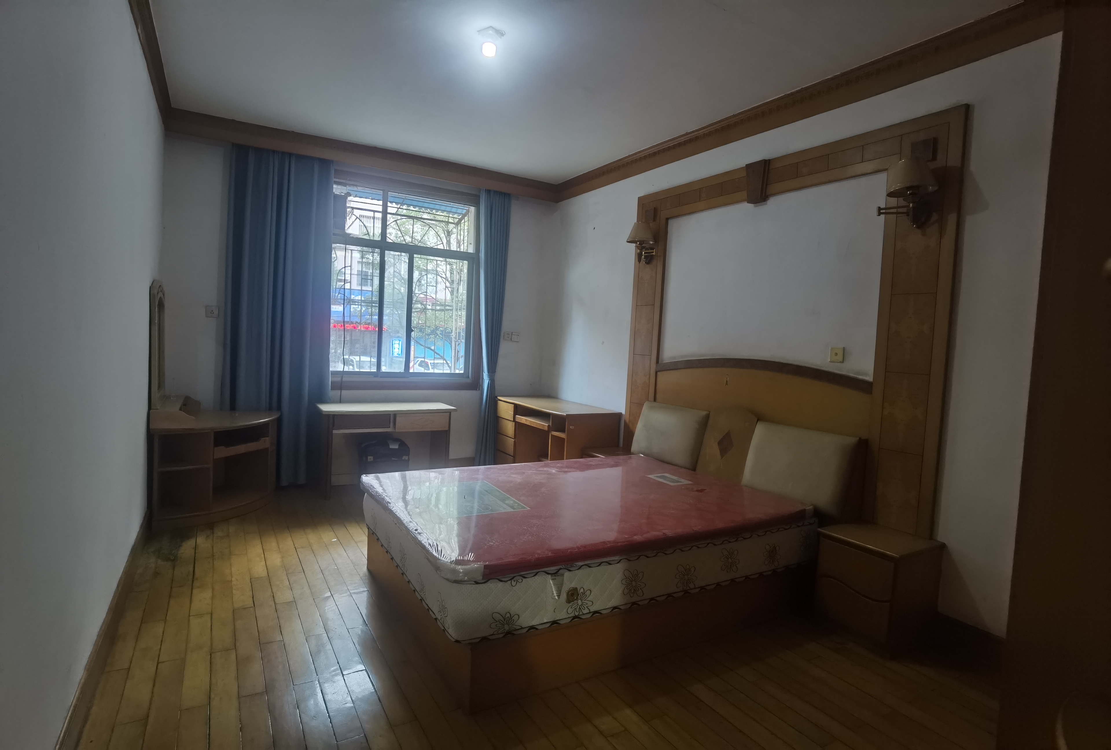 娄底技师学院家属院 3室2厅2卫 1200.0元/月 娄底技师学院家属院 3室2厅2卫 1200.0元/月室内图