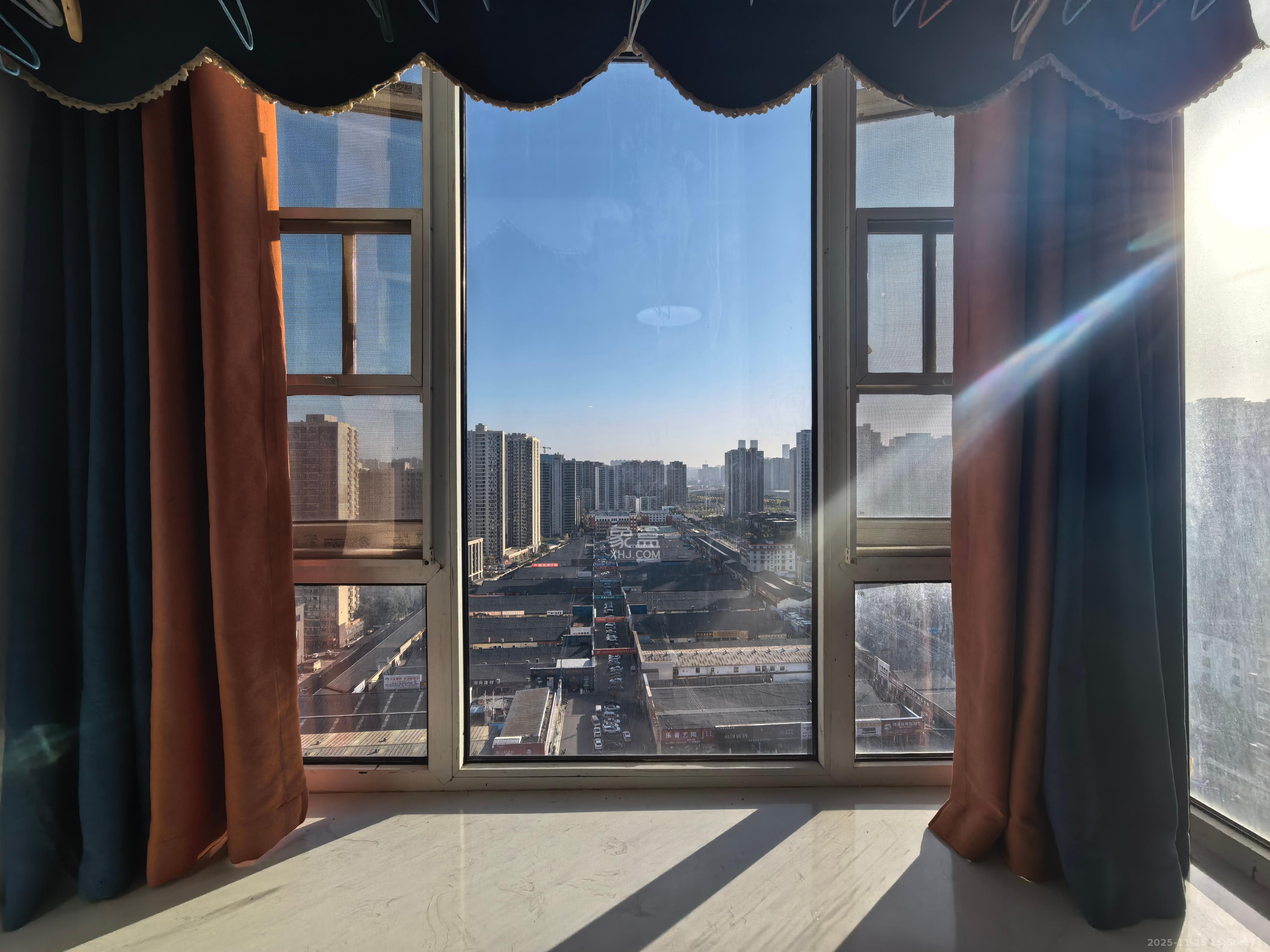 芙蓉万国城MOMA（卓越汇富苑）  2室1厅1卫    2000.0元/月