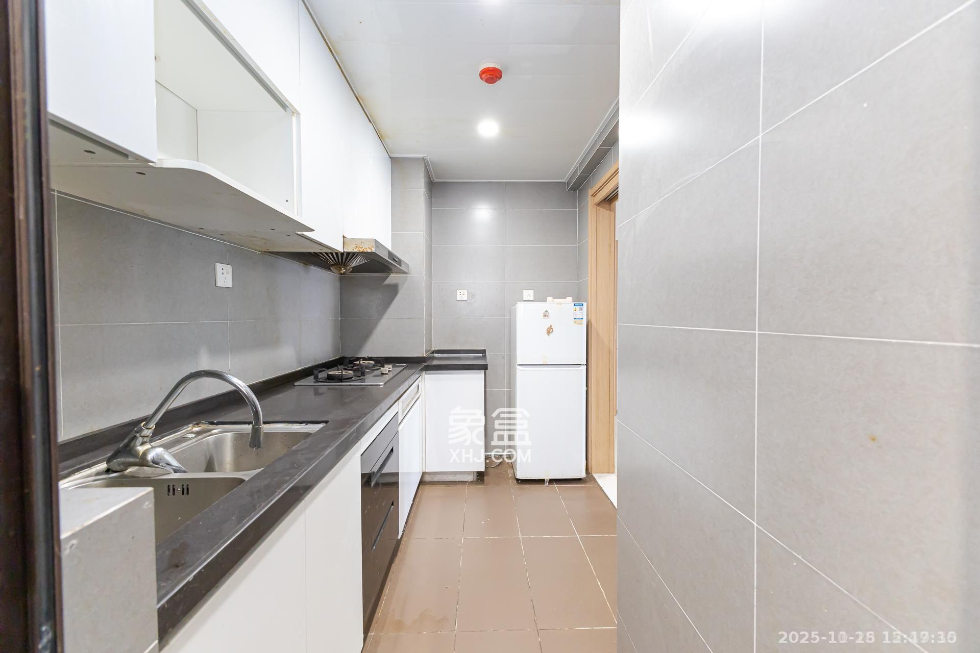 时代倾城二期  2室2厅1卫    1600.0元/月室内图