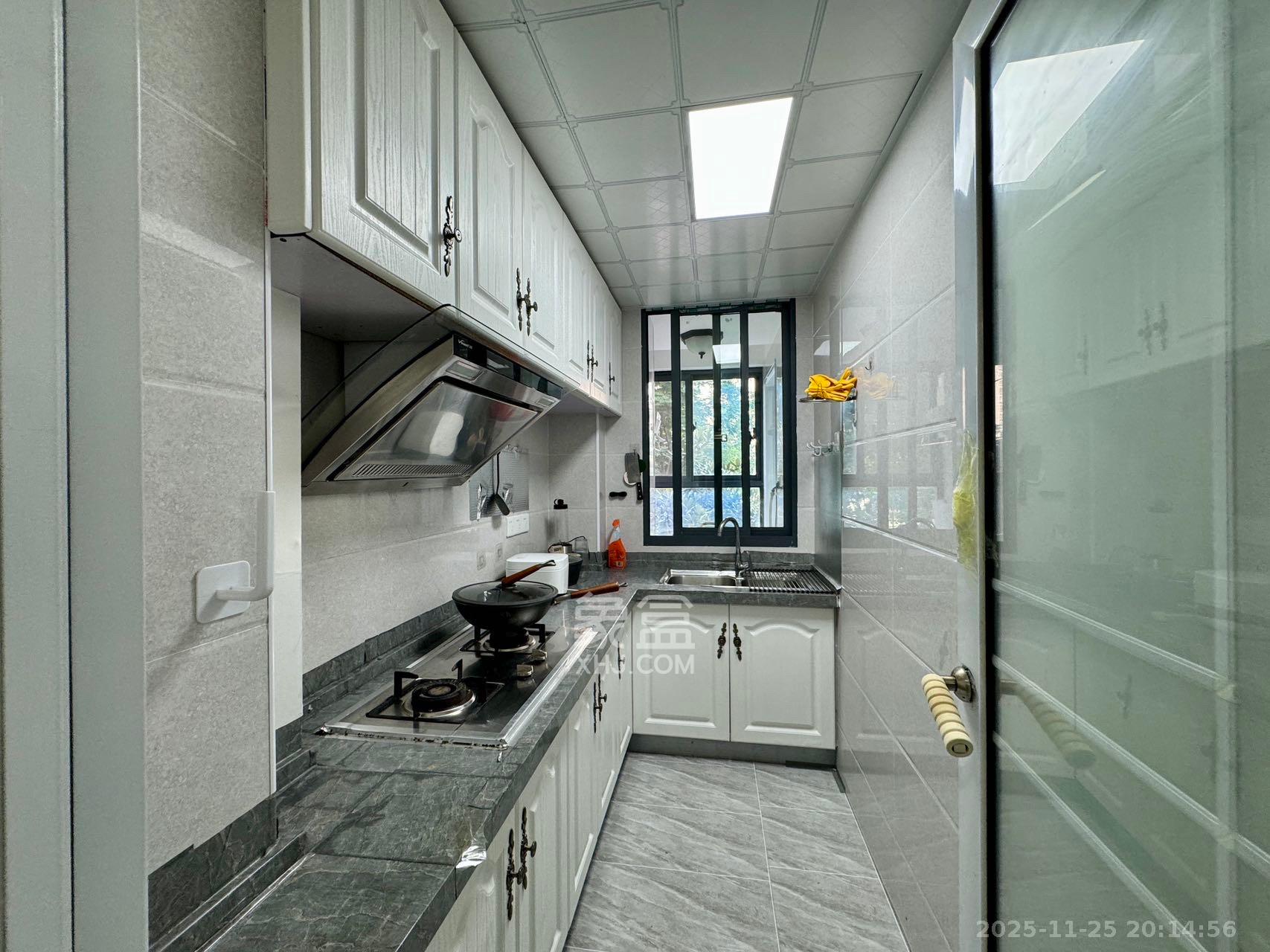 北辰三角洲E3区  1室1厅1卫    2500.0元/月室内图