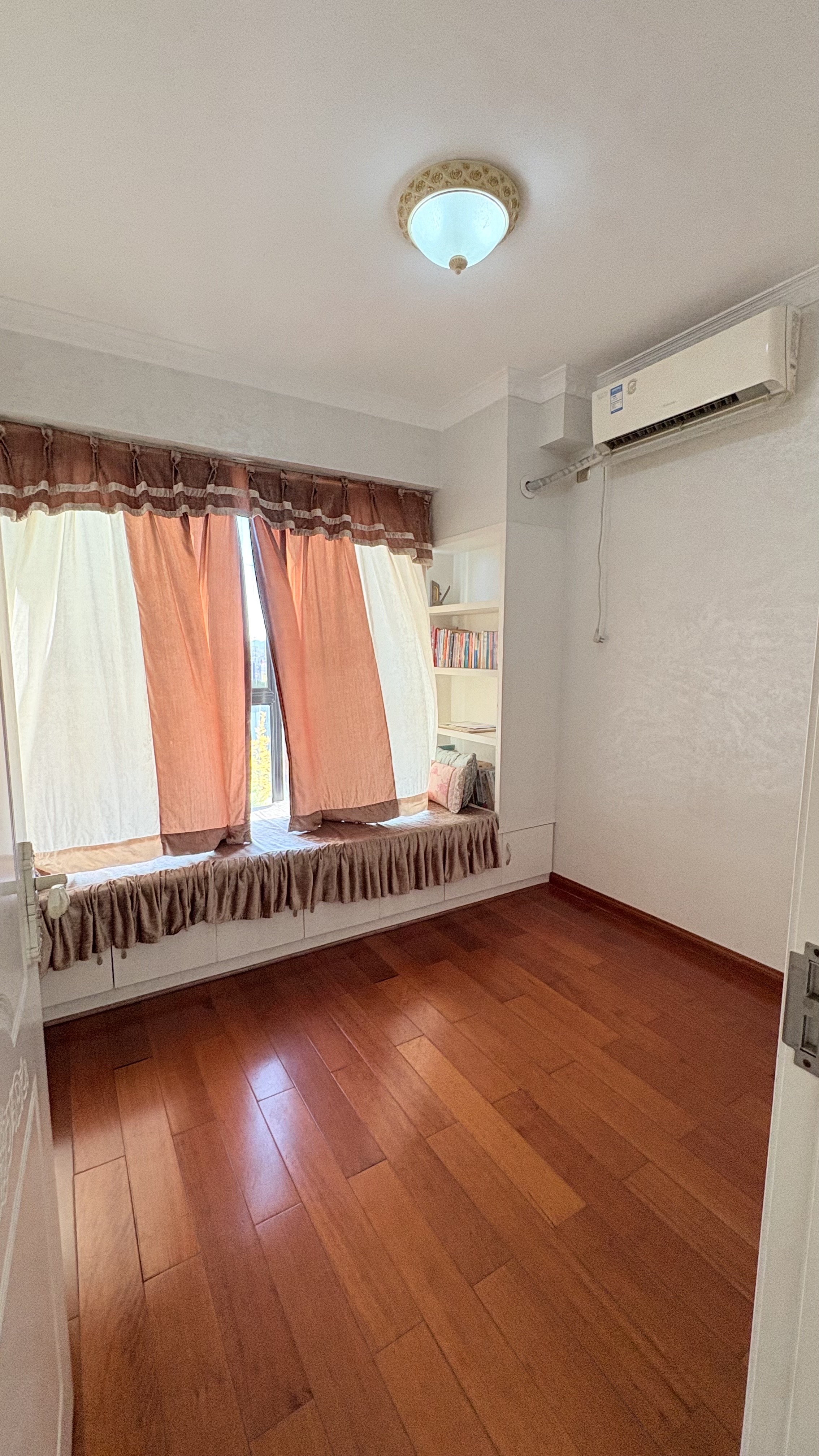 檀香山 3室2厅1卫 58.8万 檀香山 3室2厅1卫 58.8万客厅