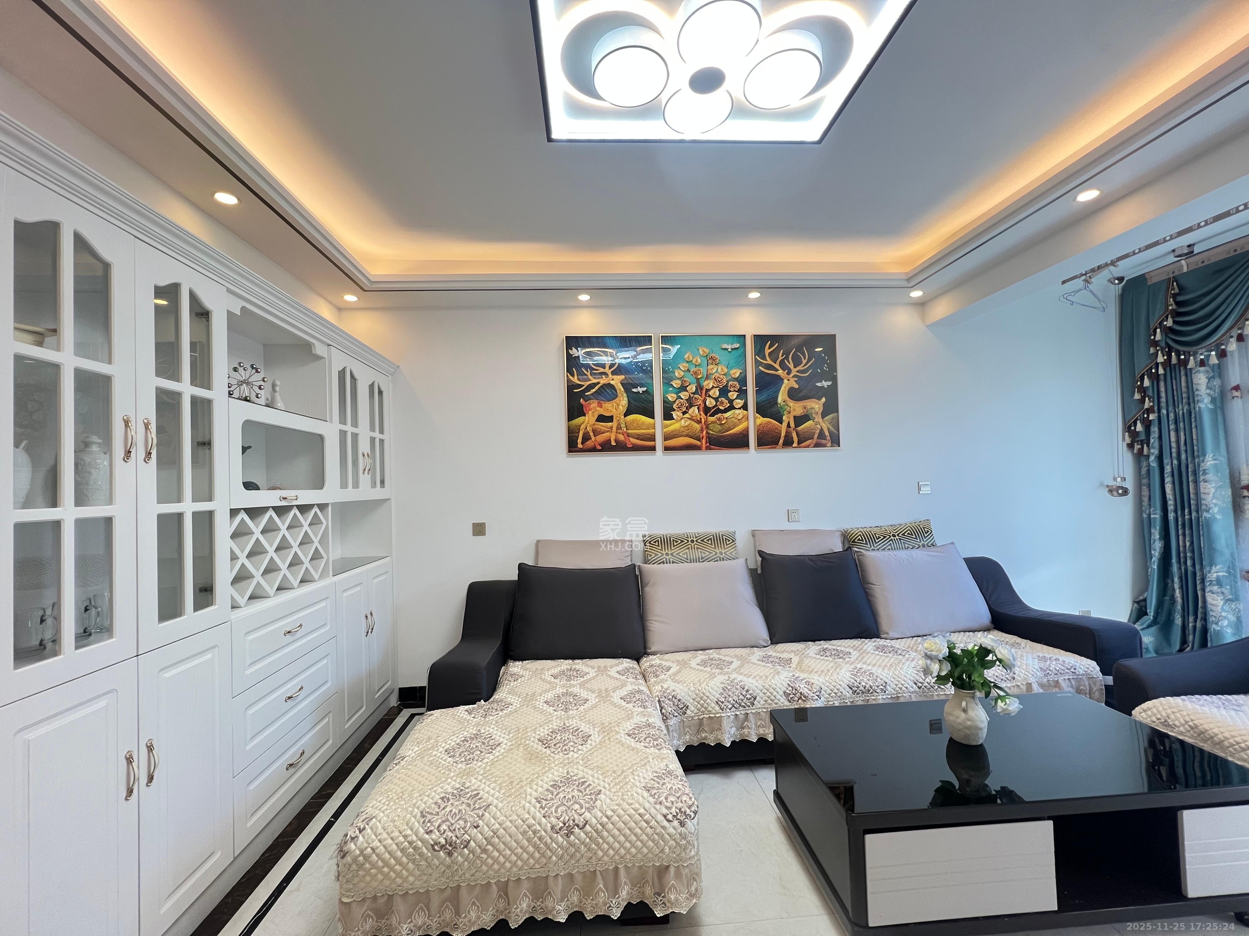 天元广场 3室2厅1卫 2200.0元/月 天元广场 3室2厅1卫 2200.0元/月室内图