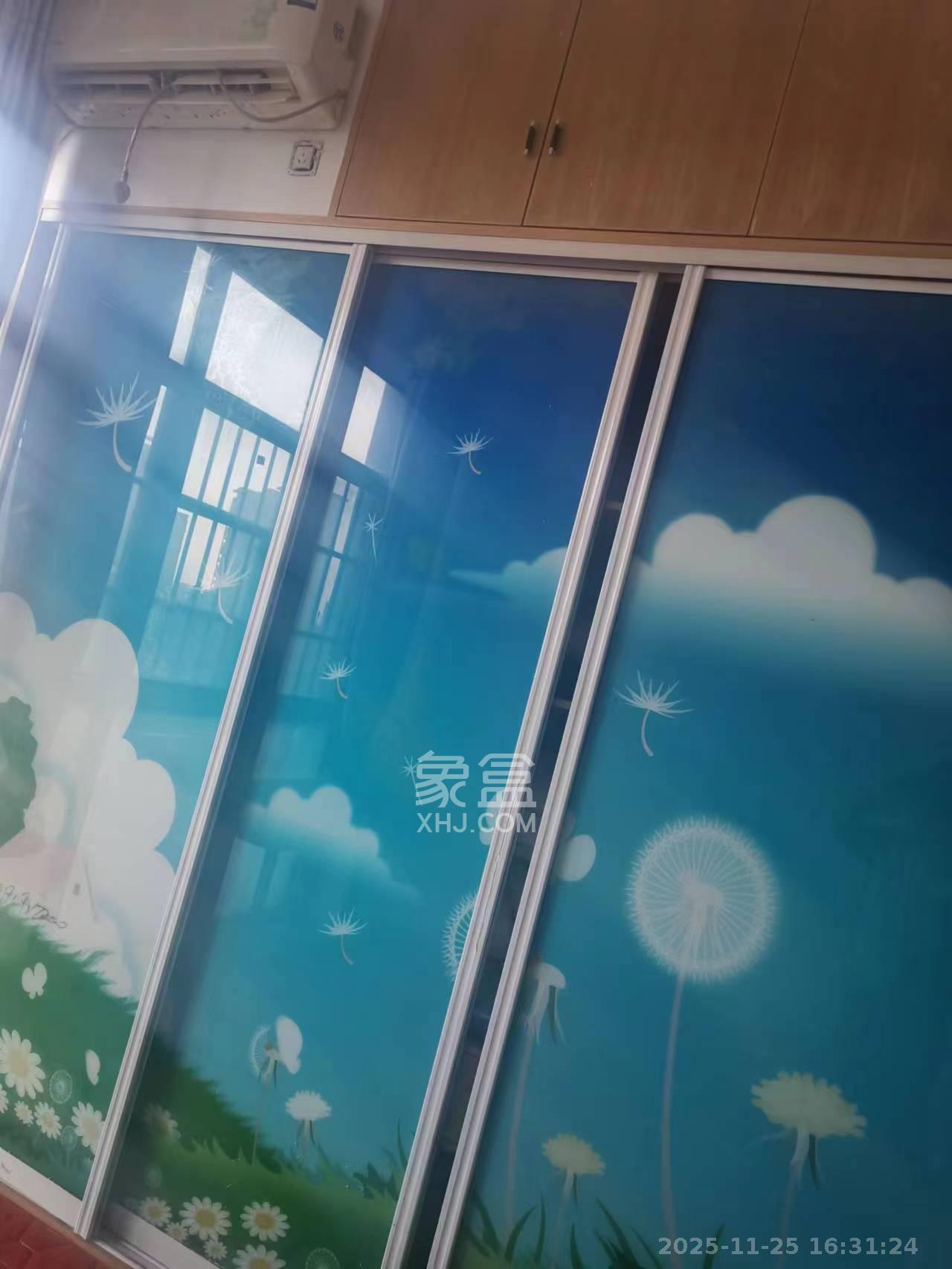 鑫远湘府逸园  1室1厅1卫    1100.0元/月