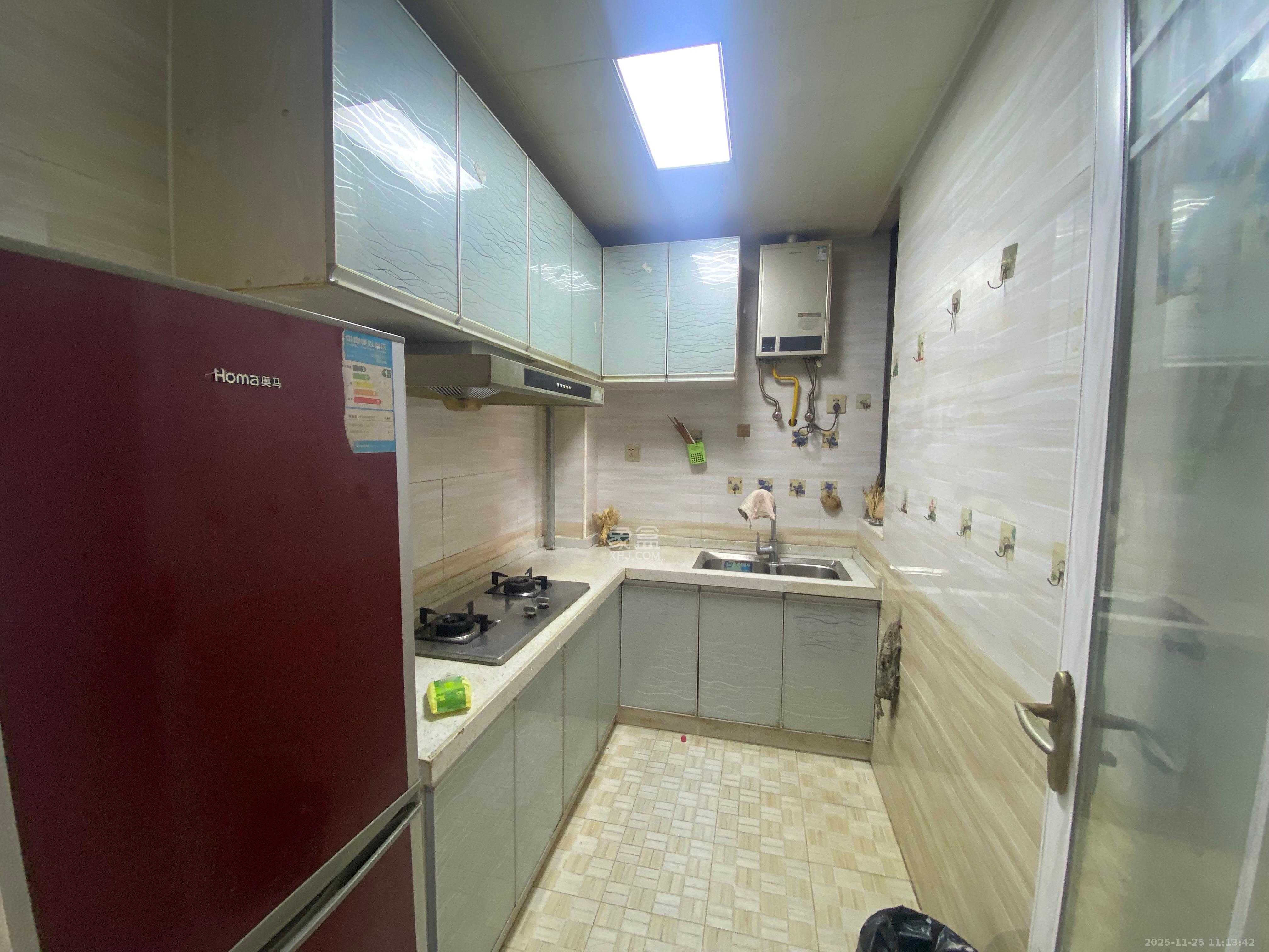 金地三千府(金地湖山樾、金地自在城) 2室2厅1卫 1400.0元/月 金地三千府(金地湖山樾、金地自在城) 2室2厅1卫 1400.0元/月室内图