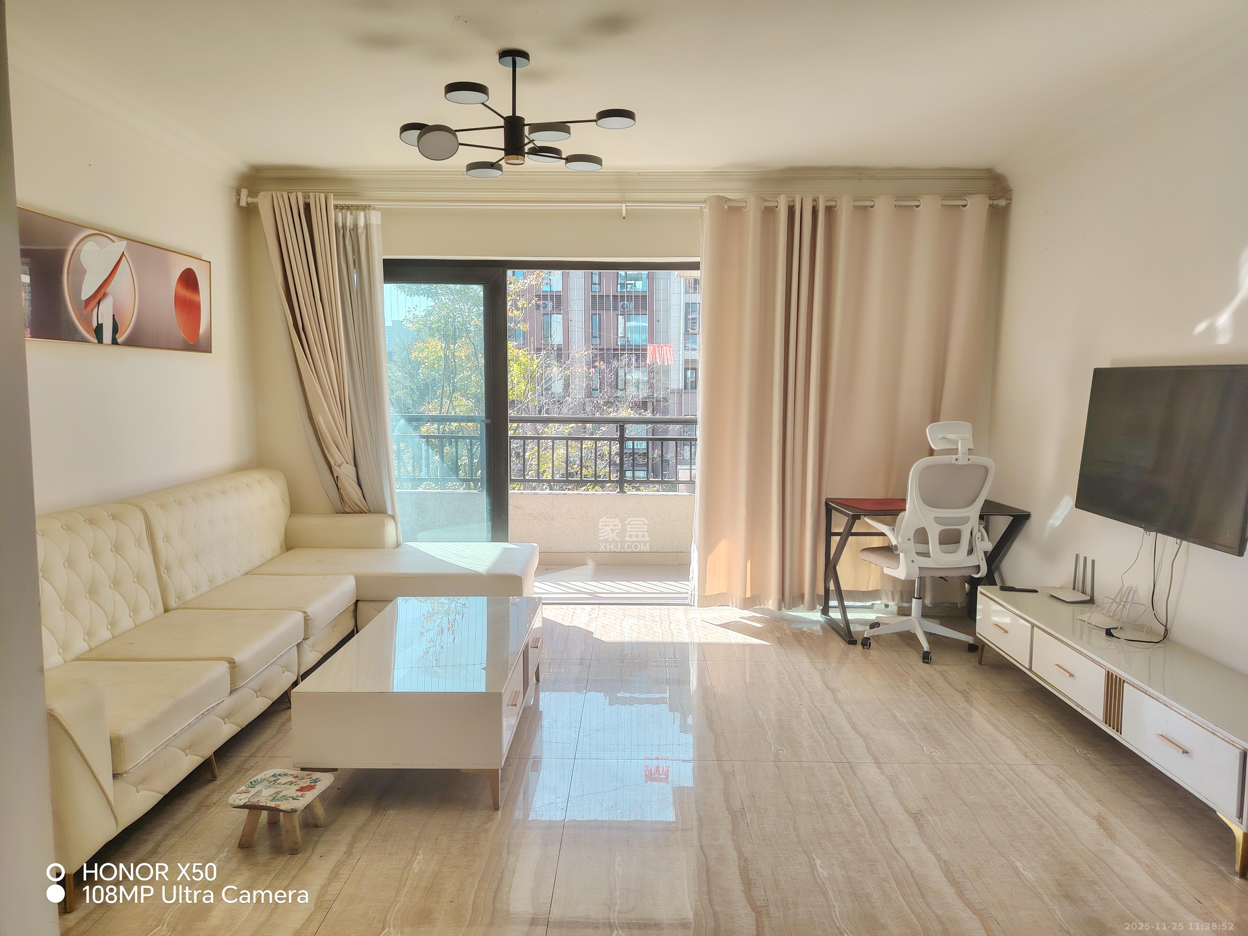 碧桂园荟隽棠  4室2厅2卫    2400.0元/月