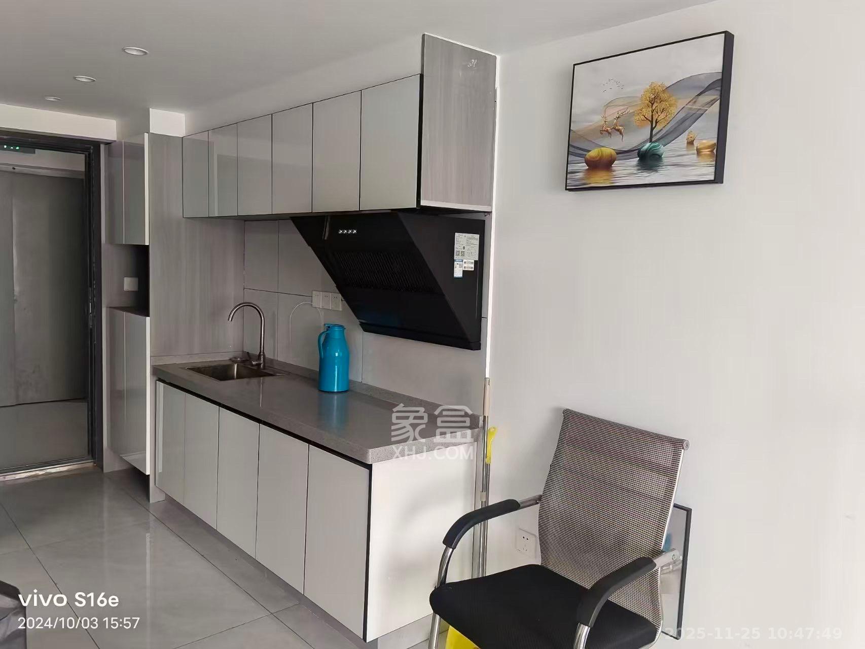 梅溪湖家居建材城 1室1厅1卫 1800.0元/月 梅溪湖家居建材城 1室1厅1卫 1800.0元/月室内图