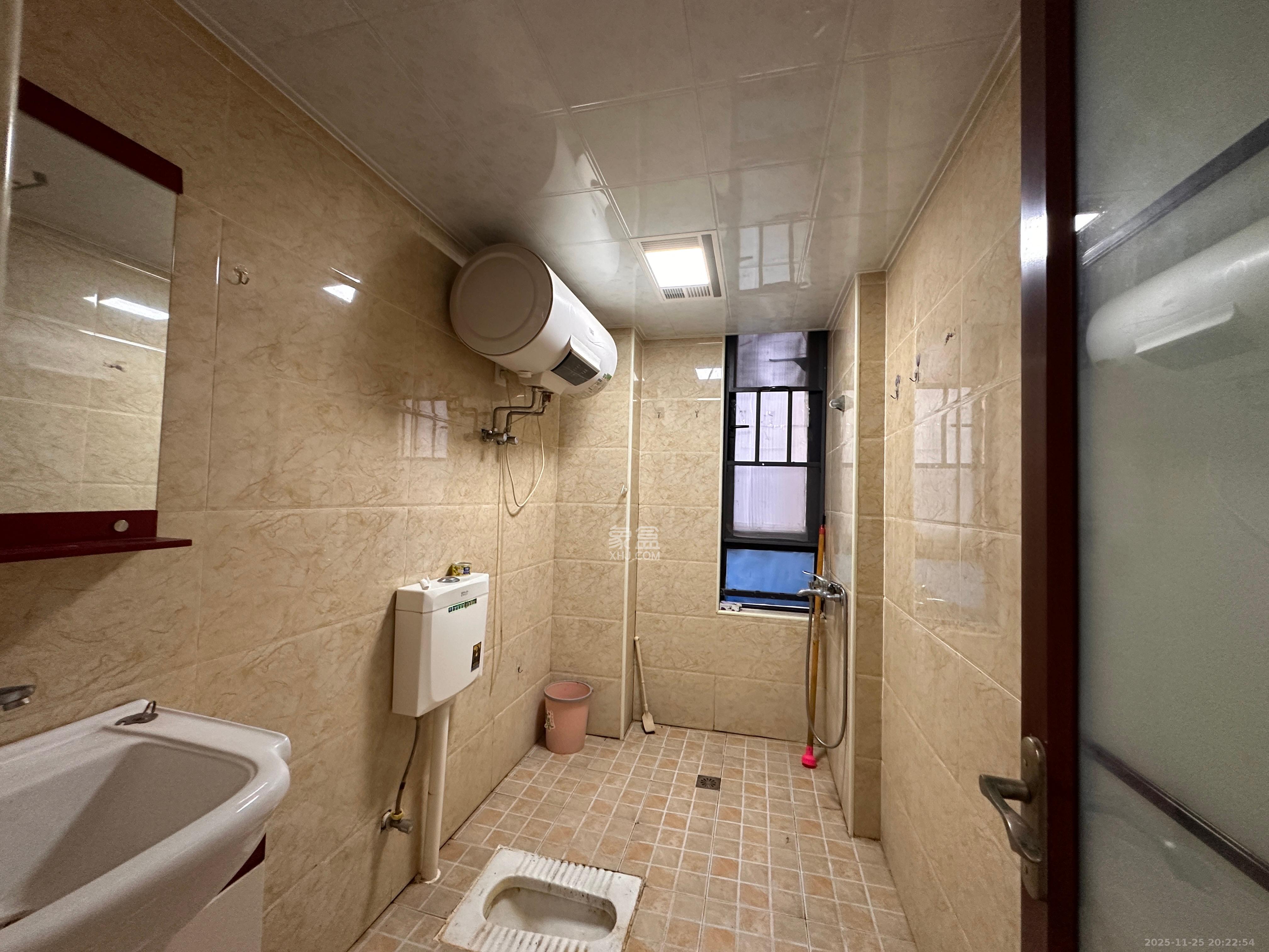 荣悦台  3室2厅2卫    3600.0元/月室内图